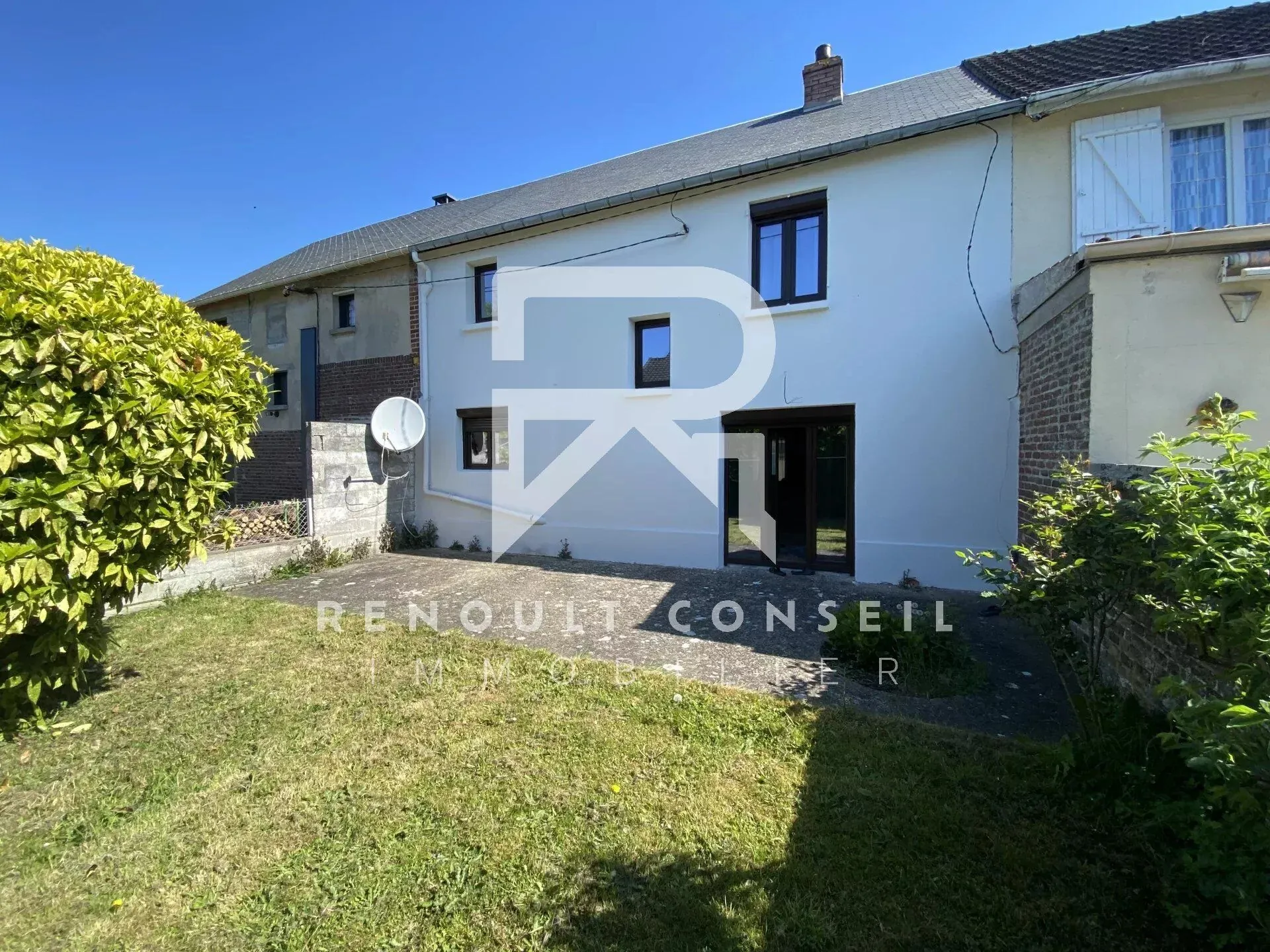 Charmante maison de 81 m² avec jardin et garage à Franqueville-Saint-Pierre 