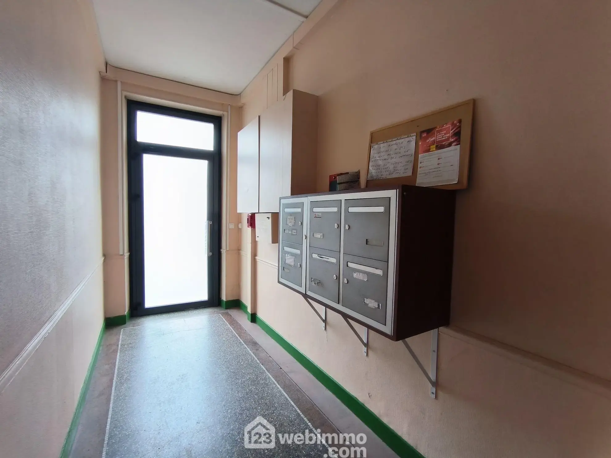 Appartement T2 meublé à Reims avec revenu locatif immédiat 