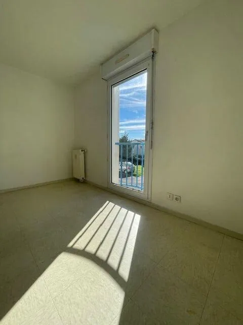 Studio de 22 m² avec parking sécurisé à Poitiers Saint Eloi 