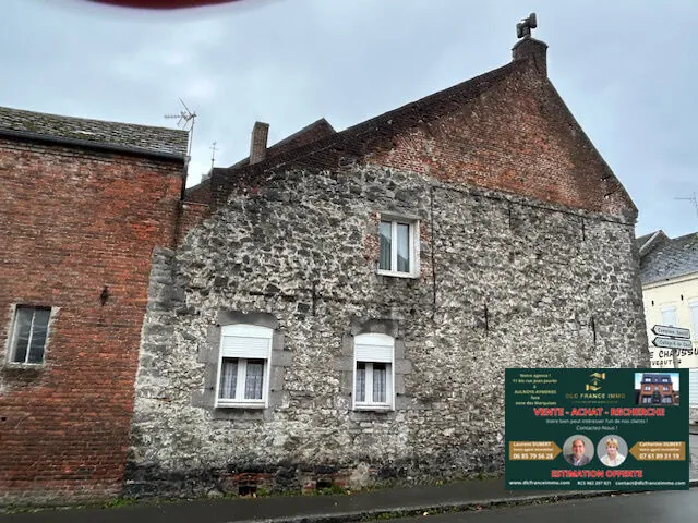 Maison semi-individuelle à Berlaimont avec grand potentiel et garage 