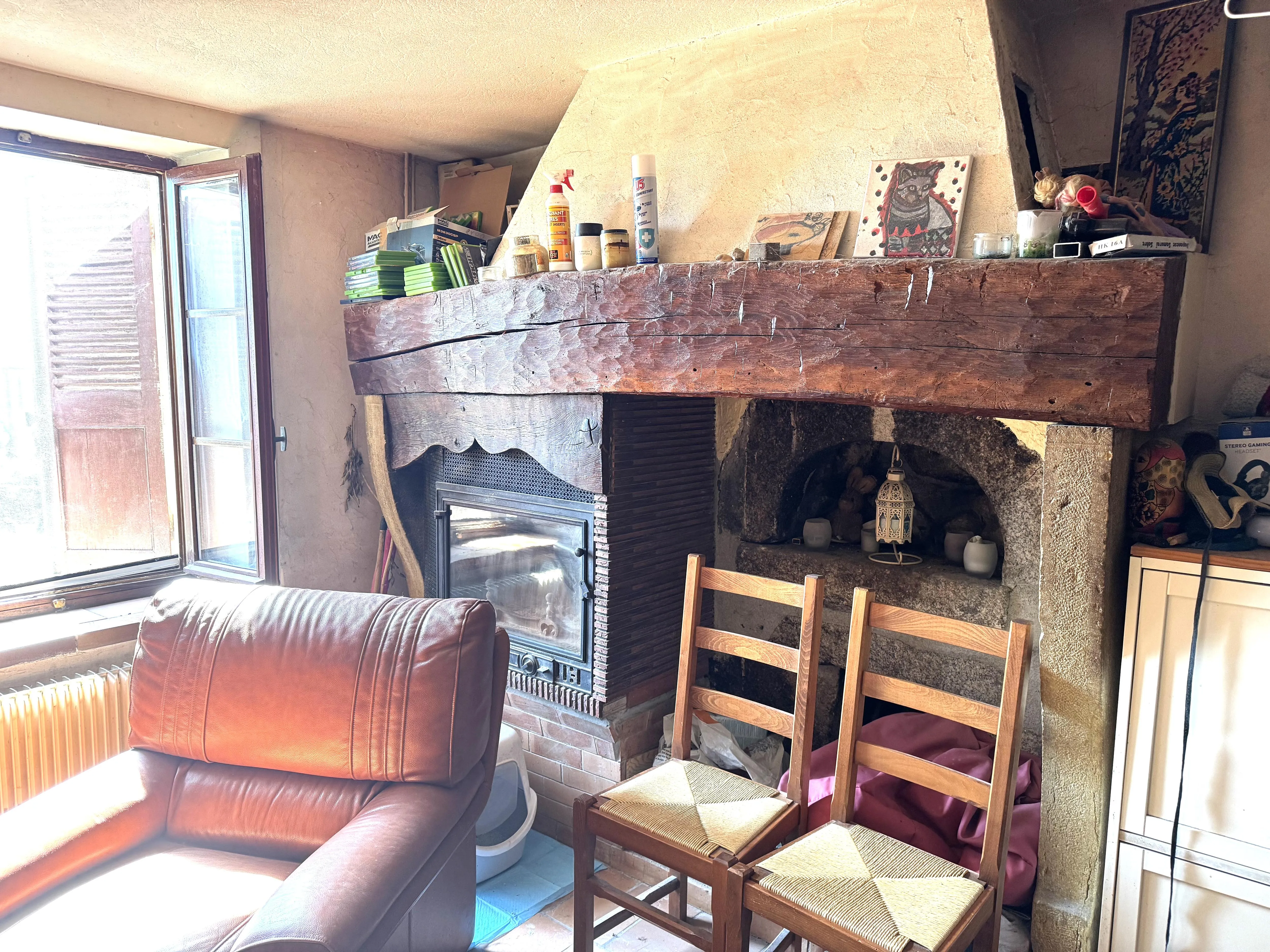 À vendre maison de campagne de 140 m² avec piscine couverte à Saint-Germain-Lespinasse 