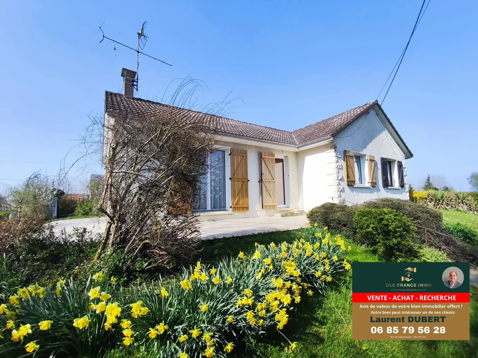 Maison semi-plain-pied avec jardin arboré à Berlaimont 