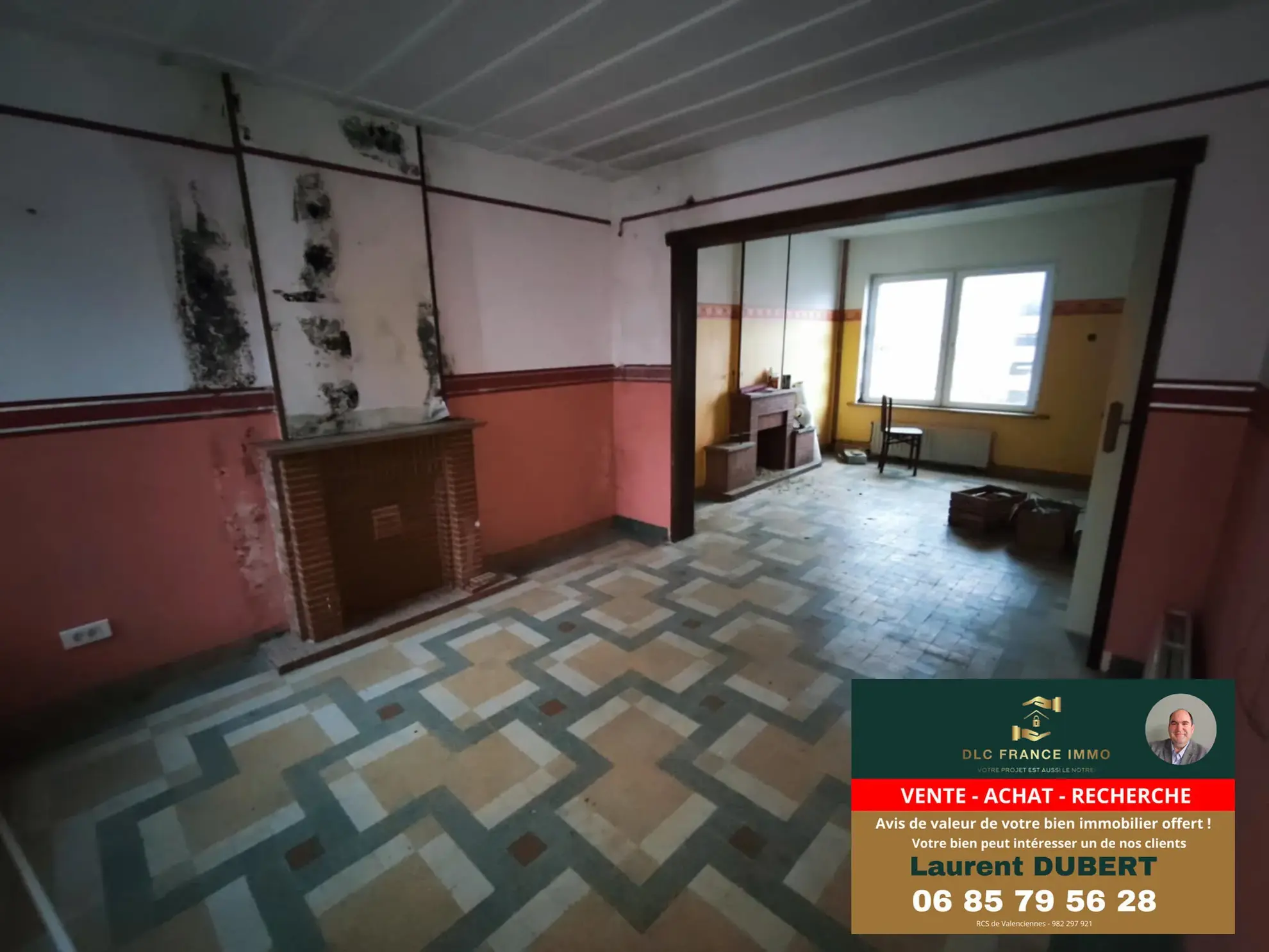 Maison semi-individuelle à vendre à Leval 152 m² avec fort potentiel 