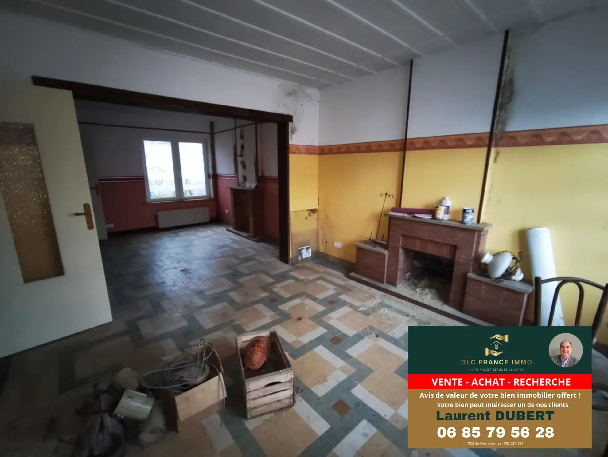 Maison semi-individuelle à Leval de 152 m² avec grand potentiel 