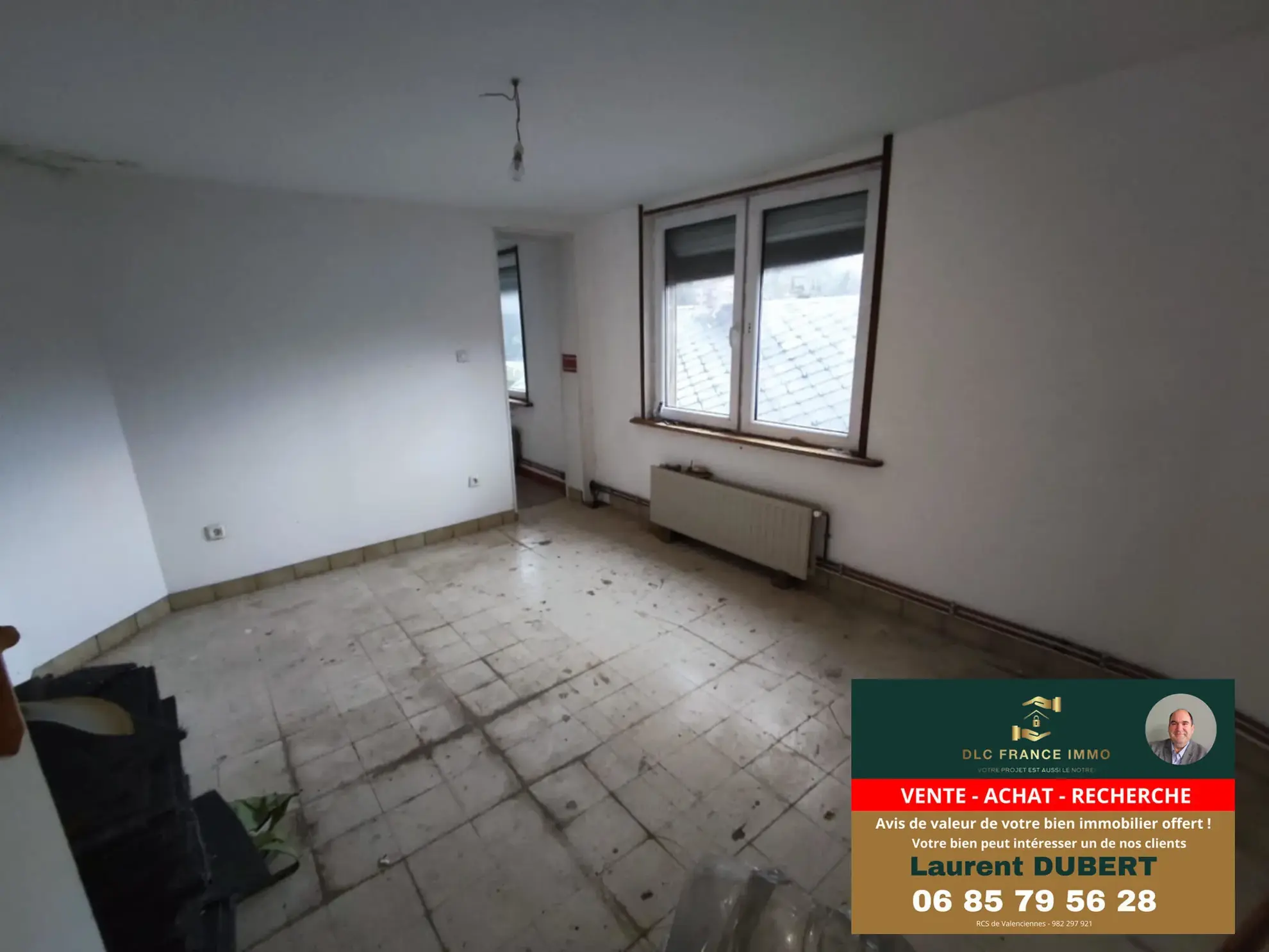 Maison semi-individuelle à Leval de 152 m² avec grand potentiel 