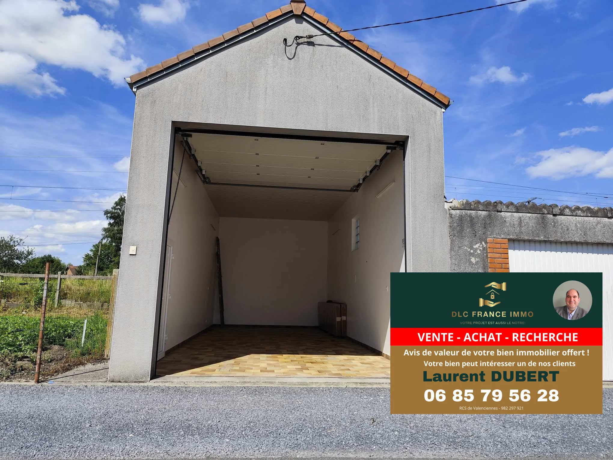 Grand garage de 40 m² avec terrain constructible à Jolimetz 