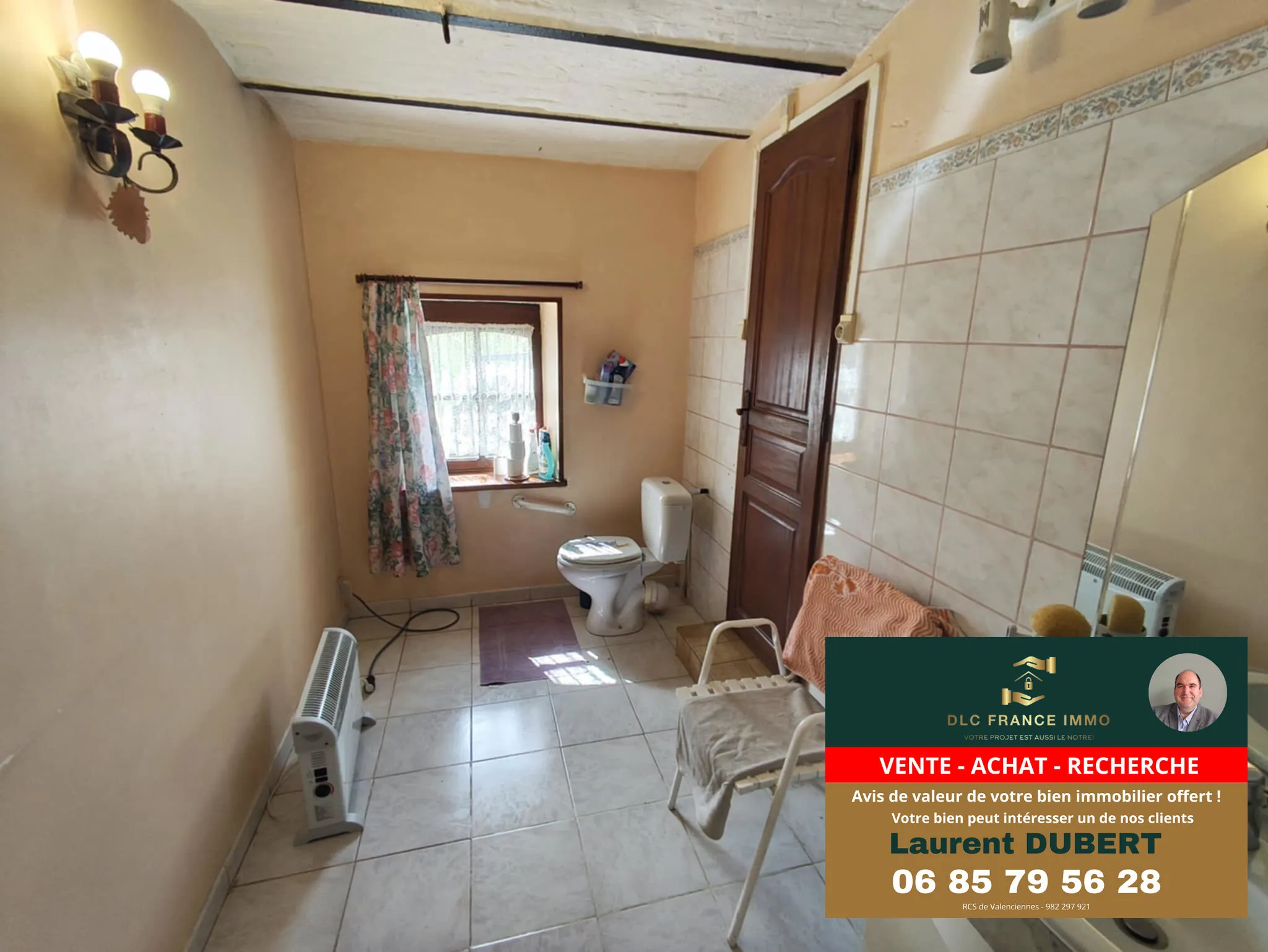 Ancienne ferme rénovable avec dépendances à Noyelles-sur-Sambre, 172 m² habitables 