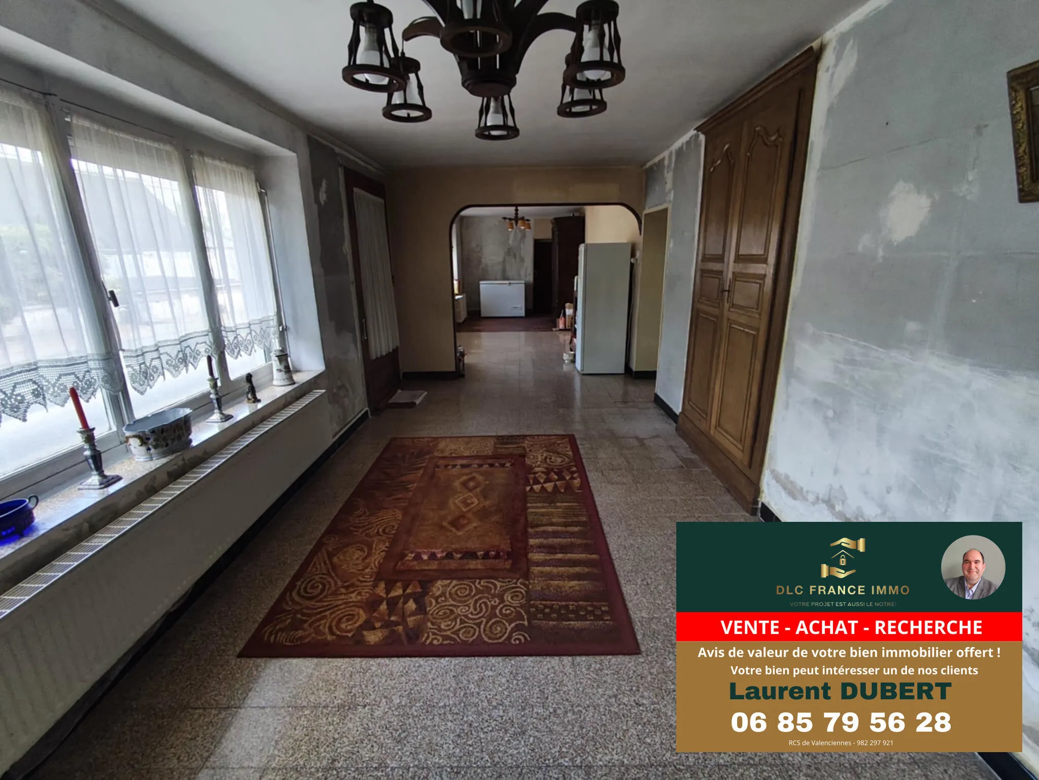 Ancienne ferme rénovable avec dépendances à Noyelles-sur-Sambre, 172 m² habitables 