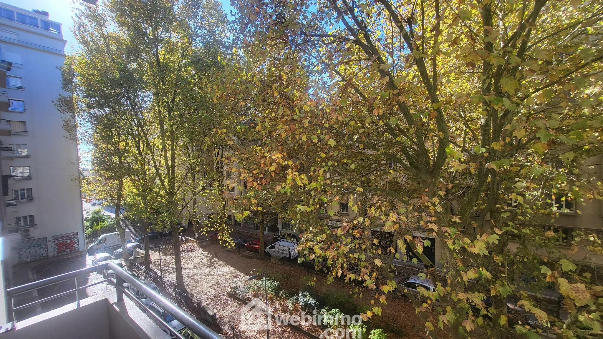 Appartement T3 rénové de 74 m² à Grenoble proche tramway et commerces 