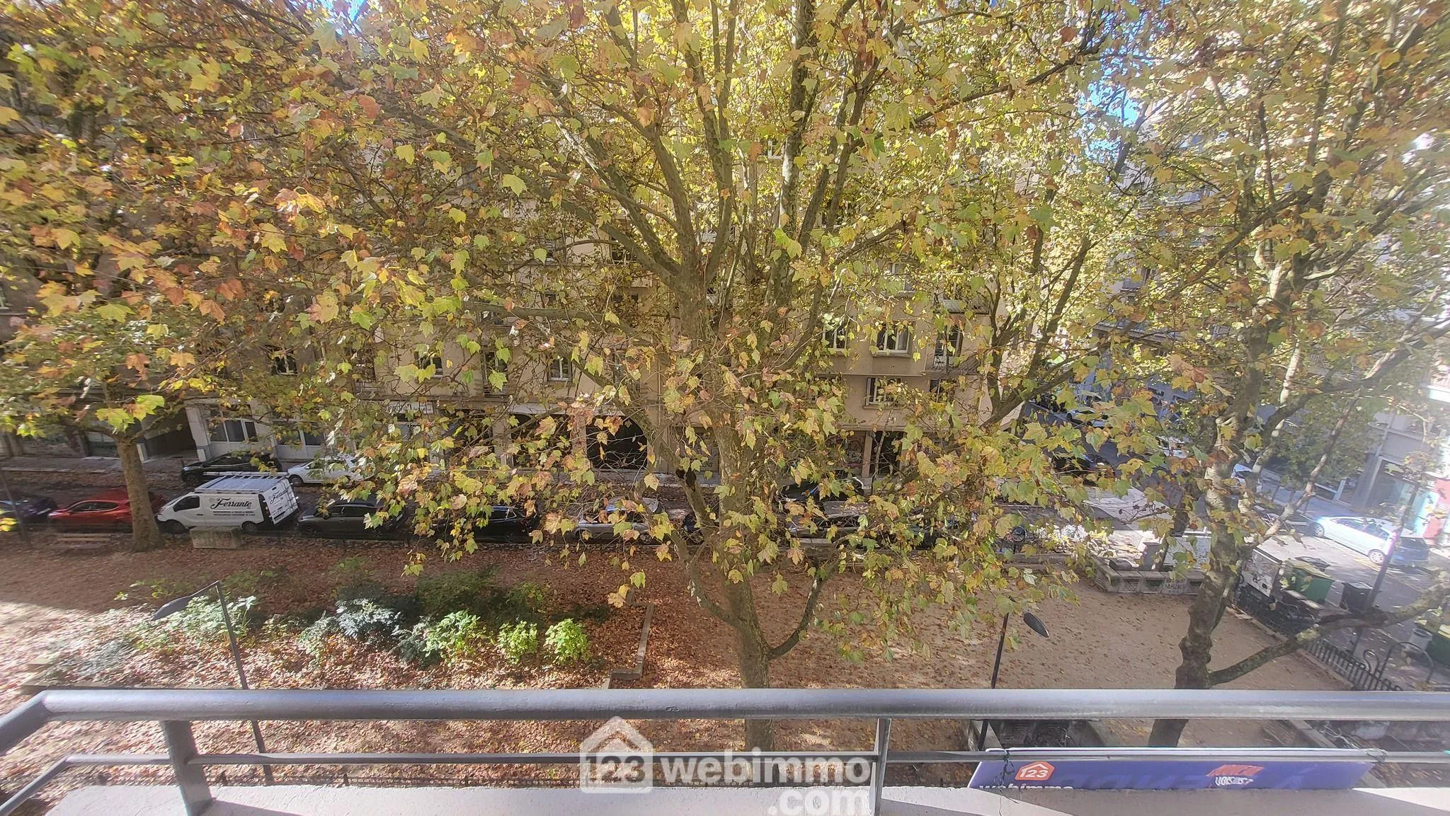 Appartement T3 rénové de 74 m² à Grenoble proche tramway et commerces 