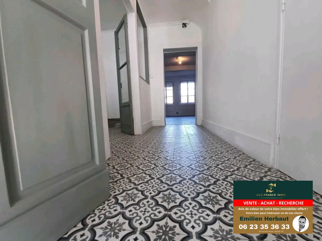 Immeuble à vendre avec local commercial et potentiel duplex à Avesnes-sur-Helpe 