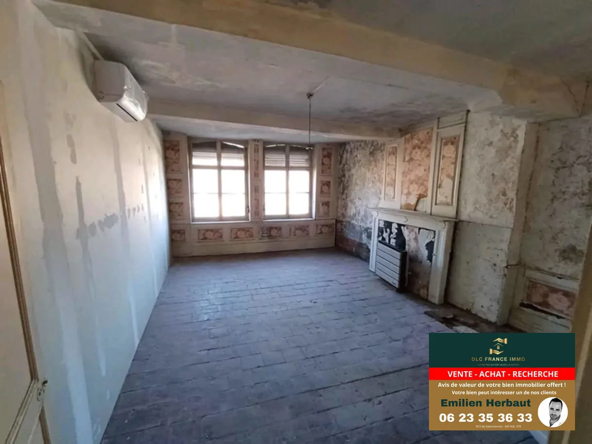 Immeuble à rénover avec local commercial et potentiel duplex à Avesnes-sur-Helpe 