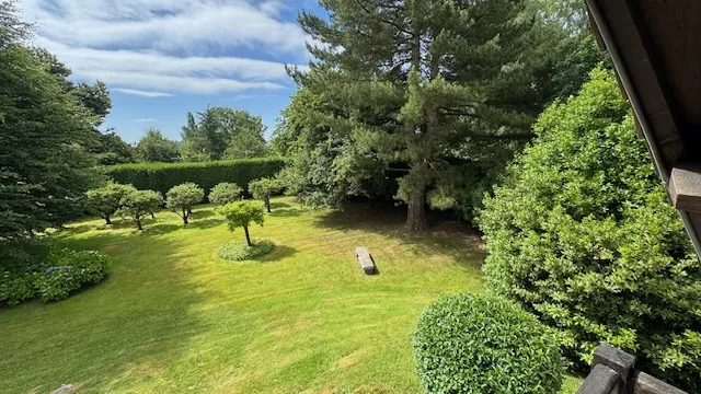 Propriété de charme de 165 m² avec jardin arboré à Saint-Martin-de-l'If 