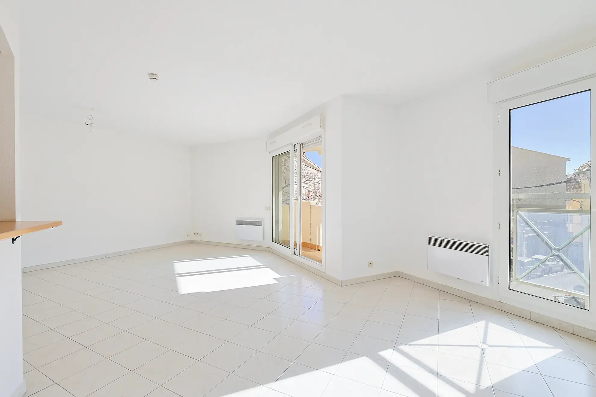 Appartement T3 de 73 m² avec balcon et parking à Hyères en vente 