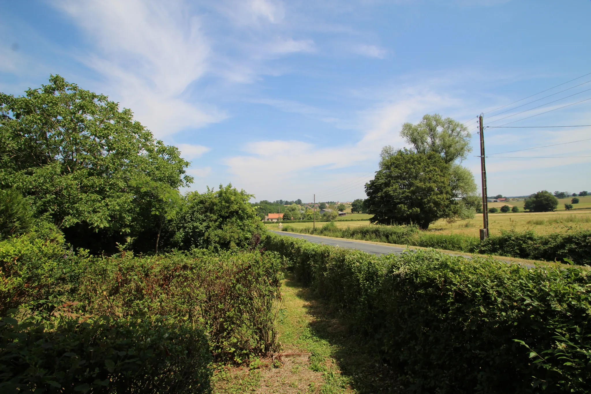 Maison 2 chambres à Bourbon Lancy avec jardin et garage 