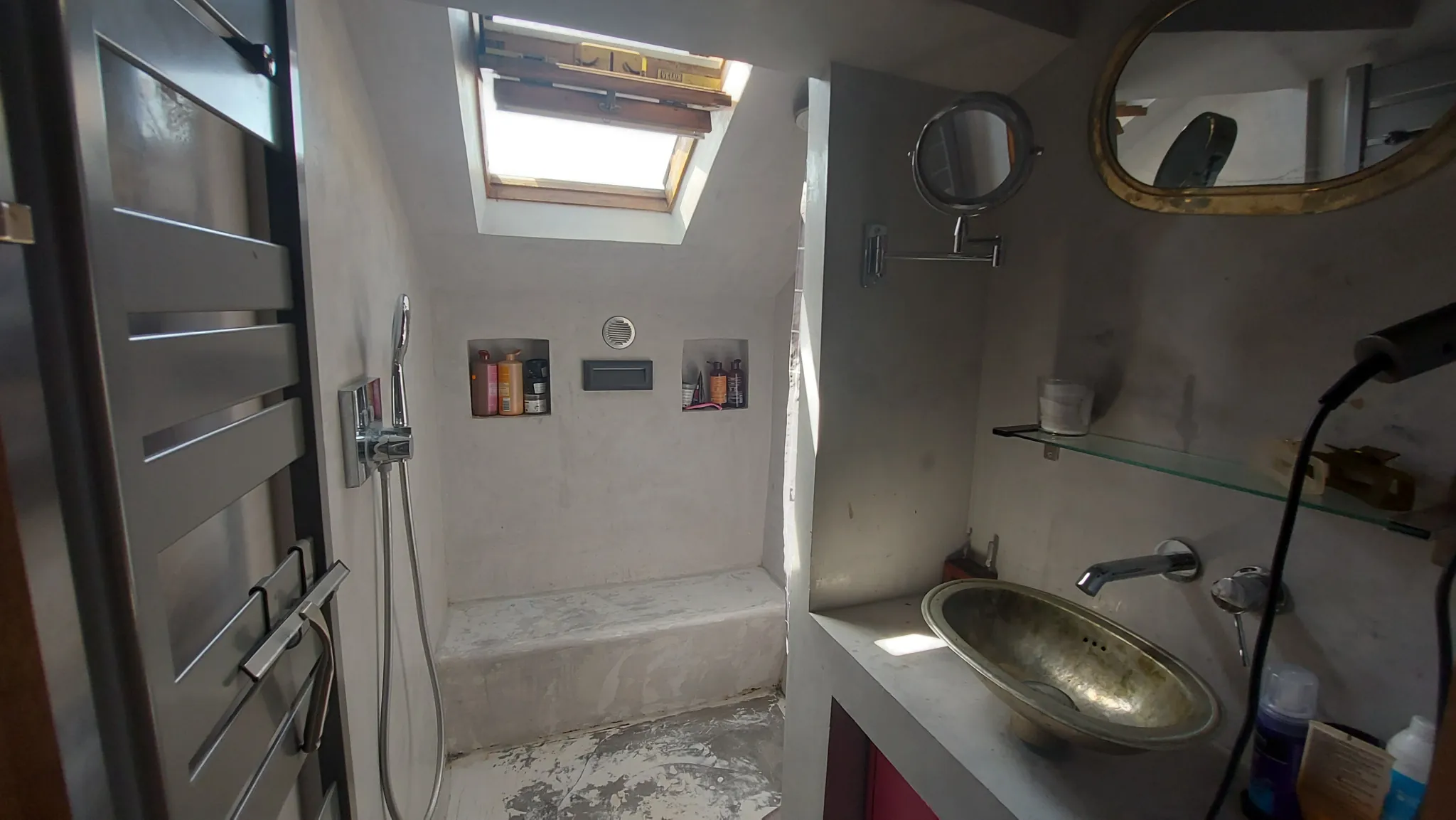 Charmant appartement rénové de 2/3 pièces au cœur de Versailles 