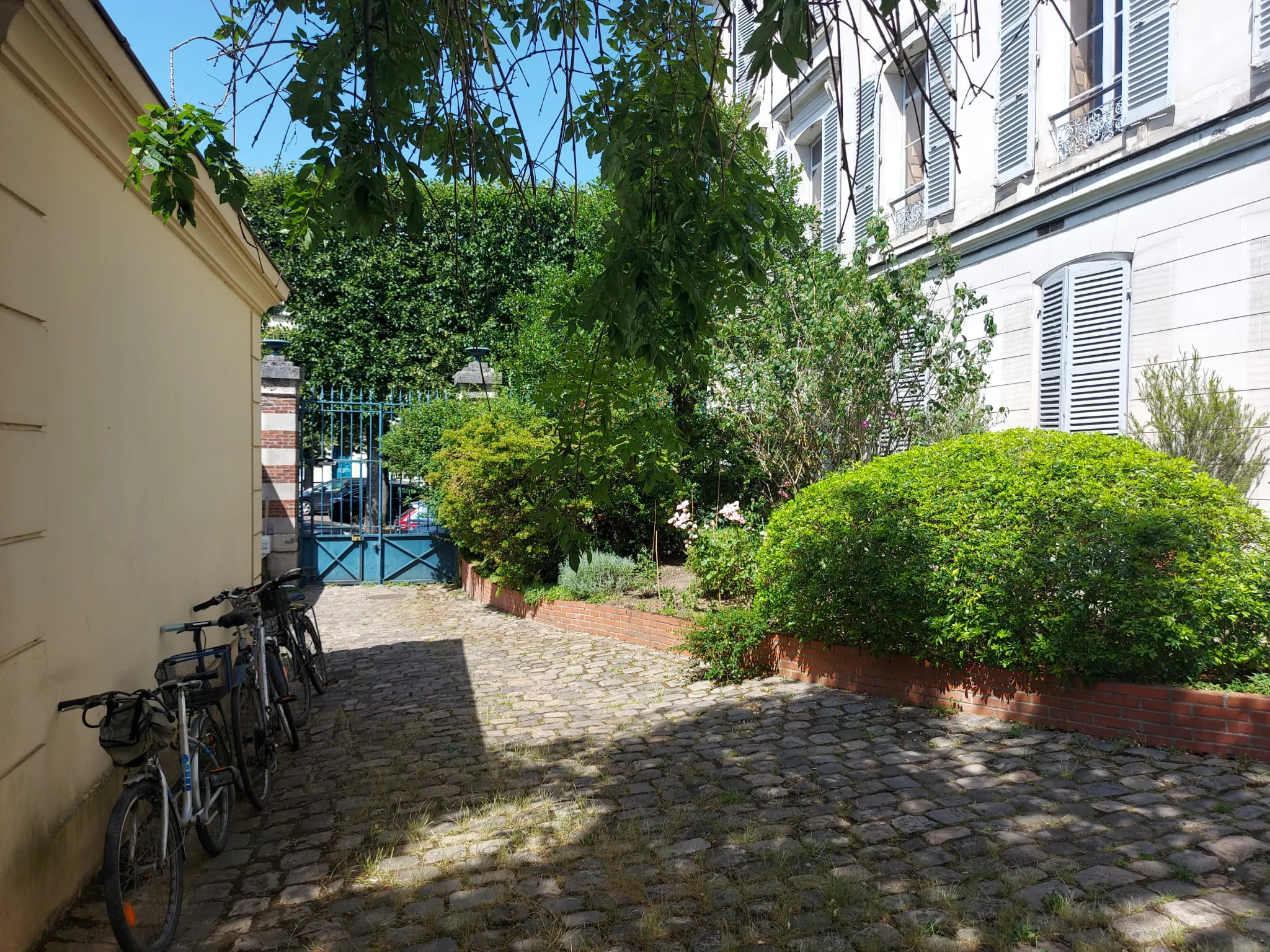 Charmant appartement rénové de 2/3 pièces au cœur de Versailles 