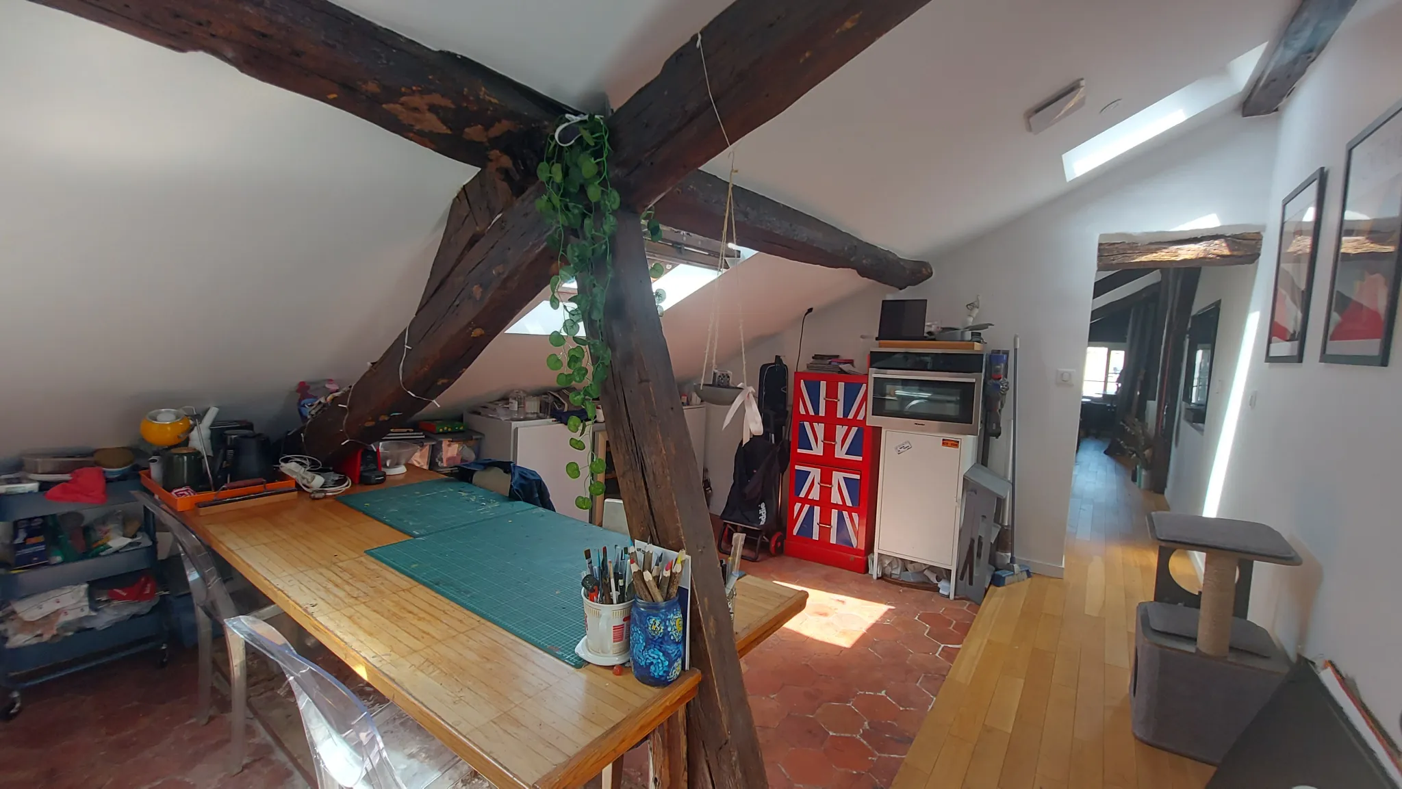 Charmant appartement rénové de 2/3 pièces au cœur de Versailles 