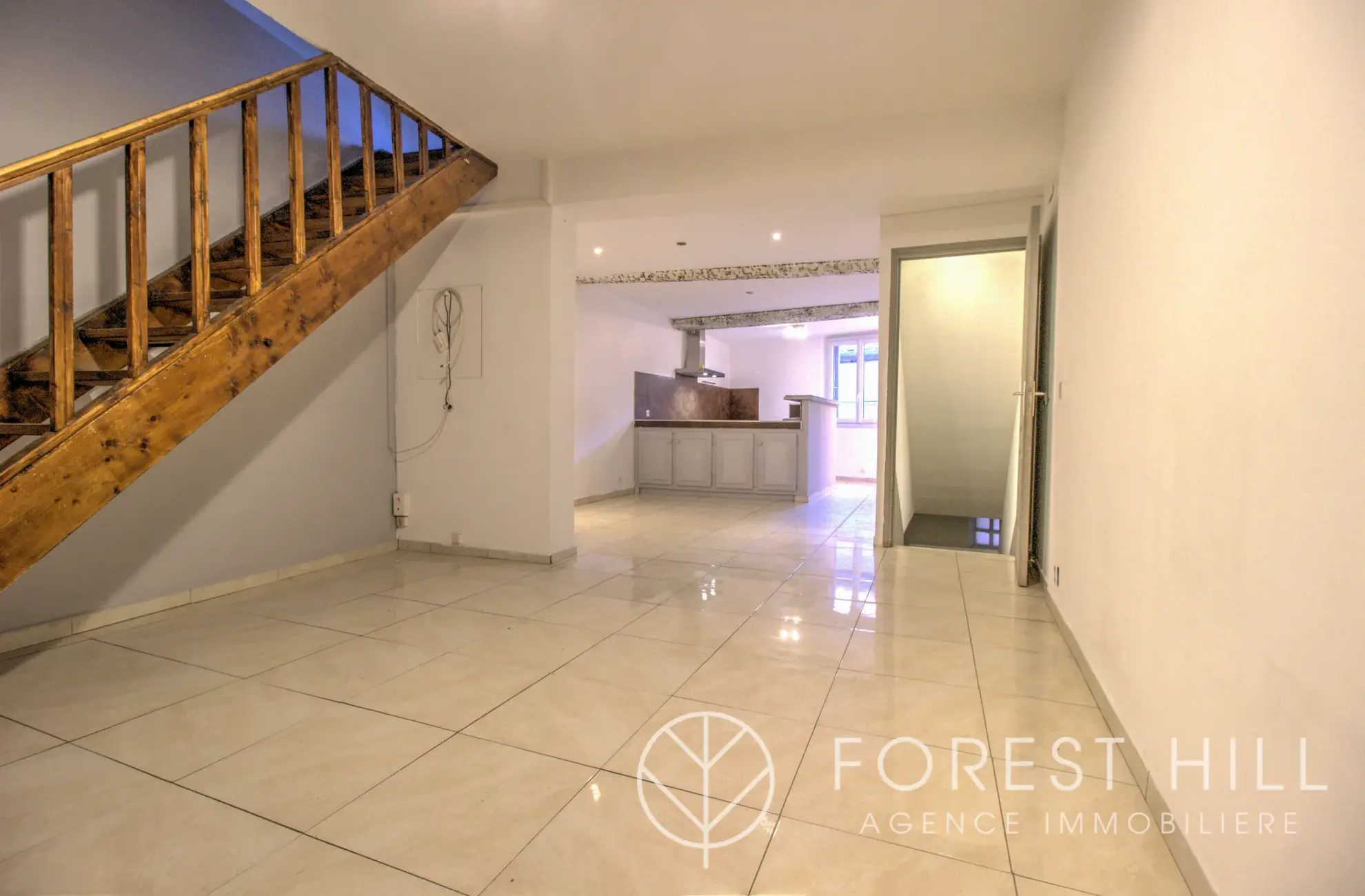 Maison 5 chambres à Thuir en centre-ville avec terrasses 