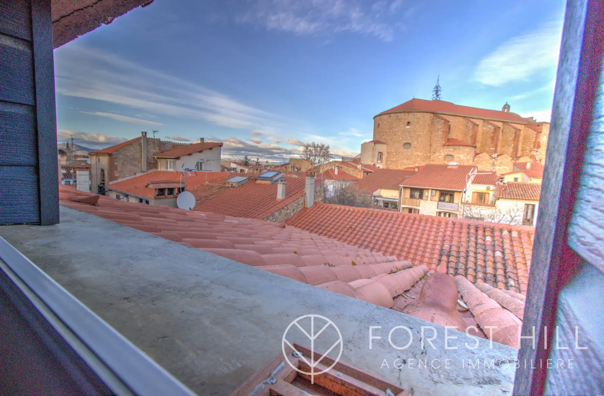 Maison 5 chambres à Thuir en centre-ville avec terrasses 