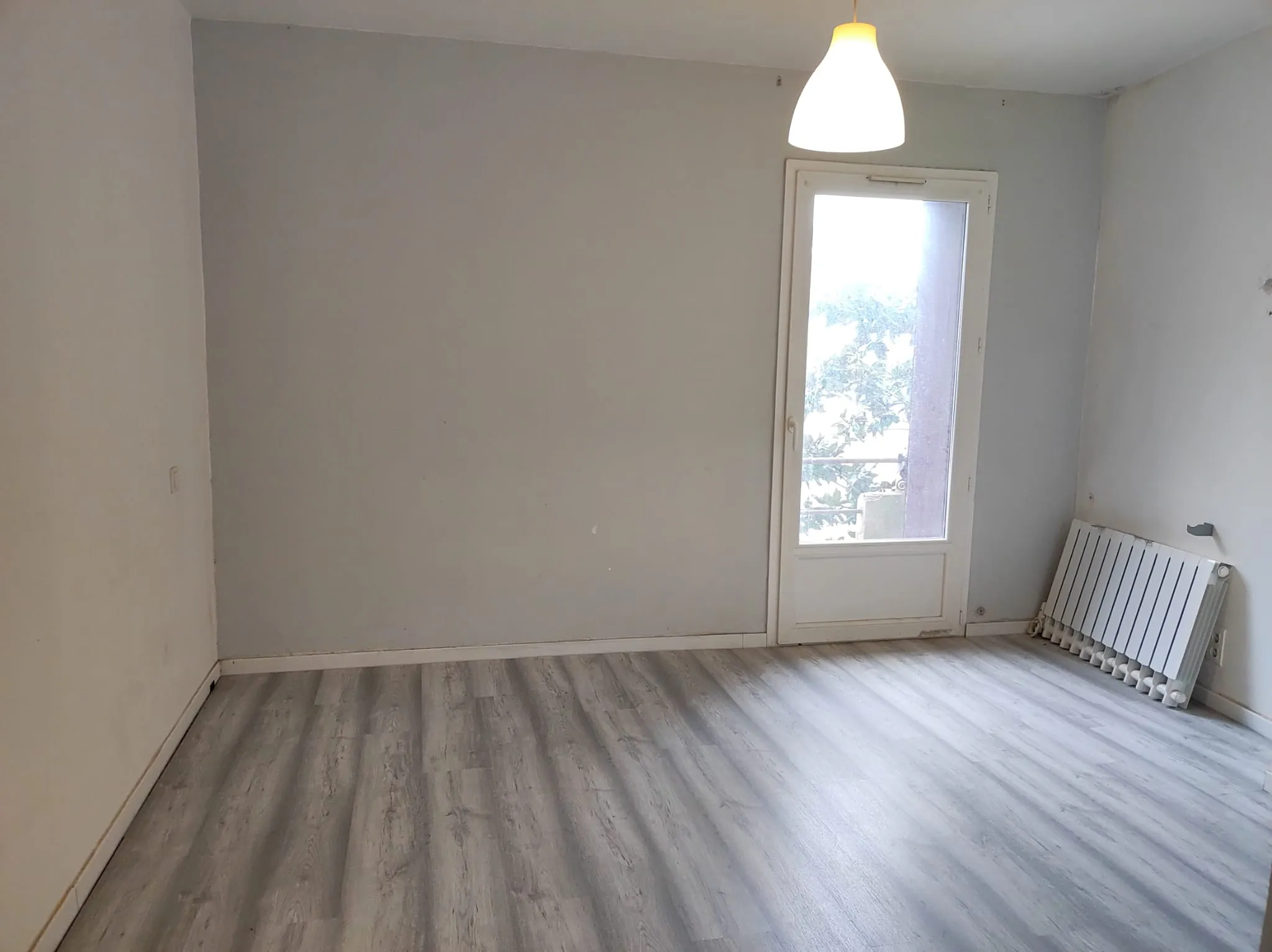 Appartement 3 pièces à vendre de 69,49 m² à Agde, proche commodités 