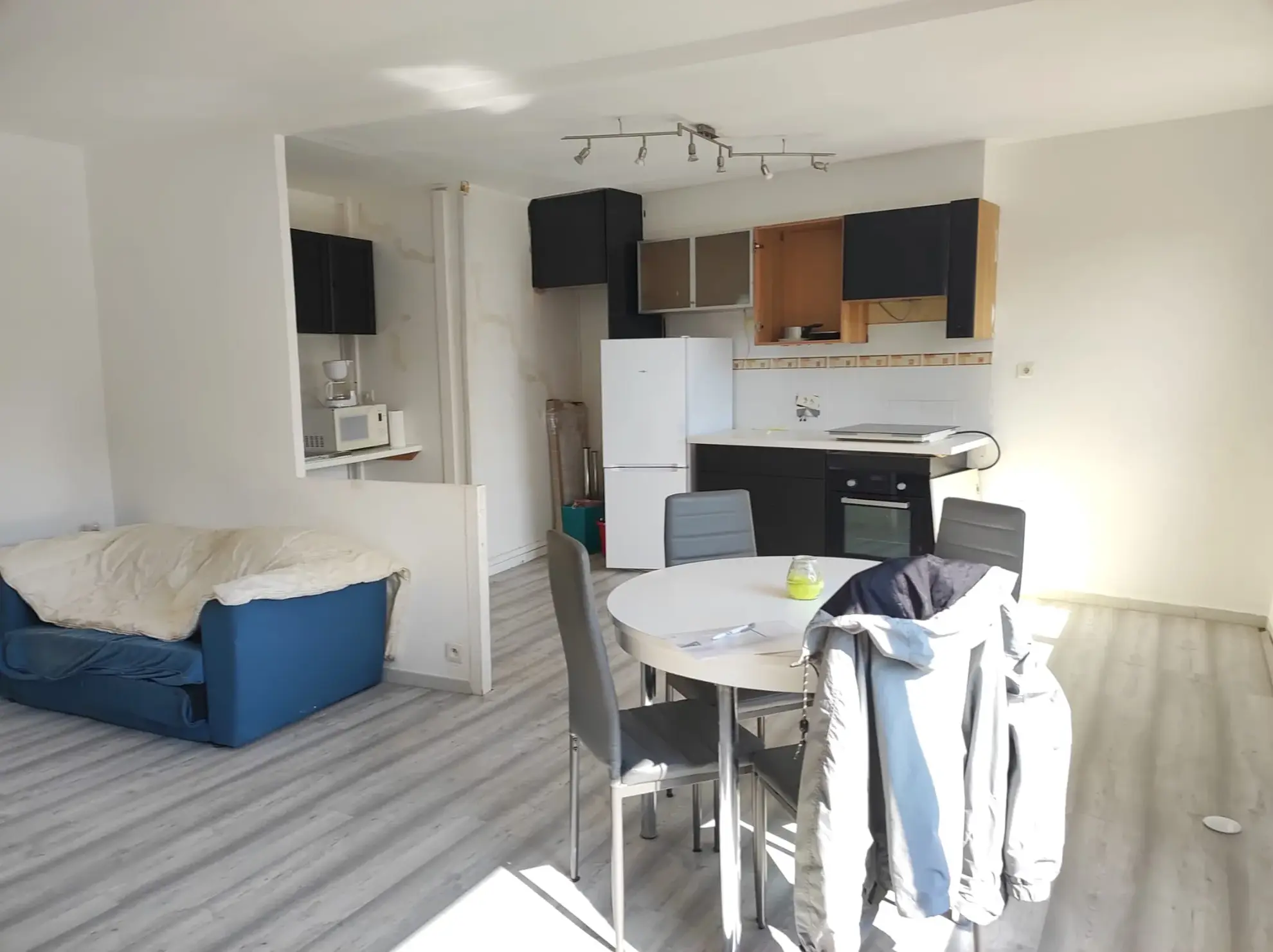 Appartement 3 pièces à vendre de 69,49 m² à Agde, proche commodités 