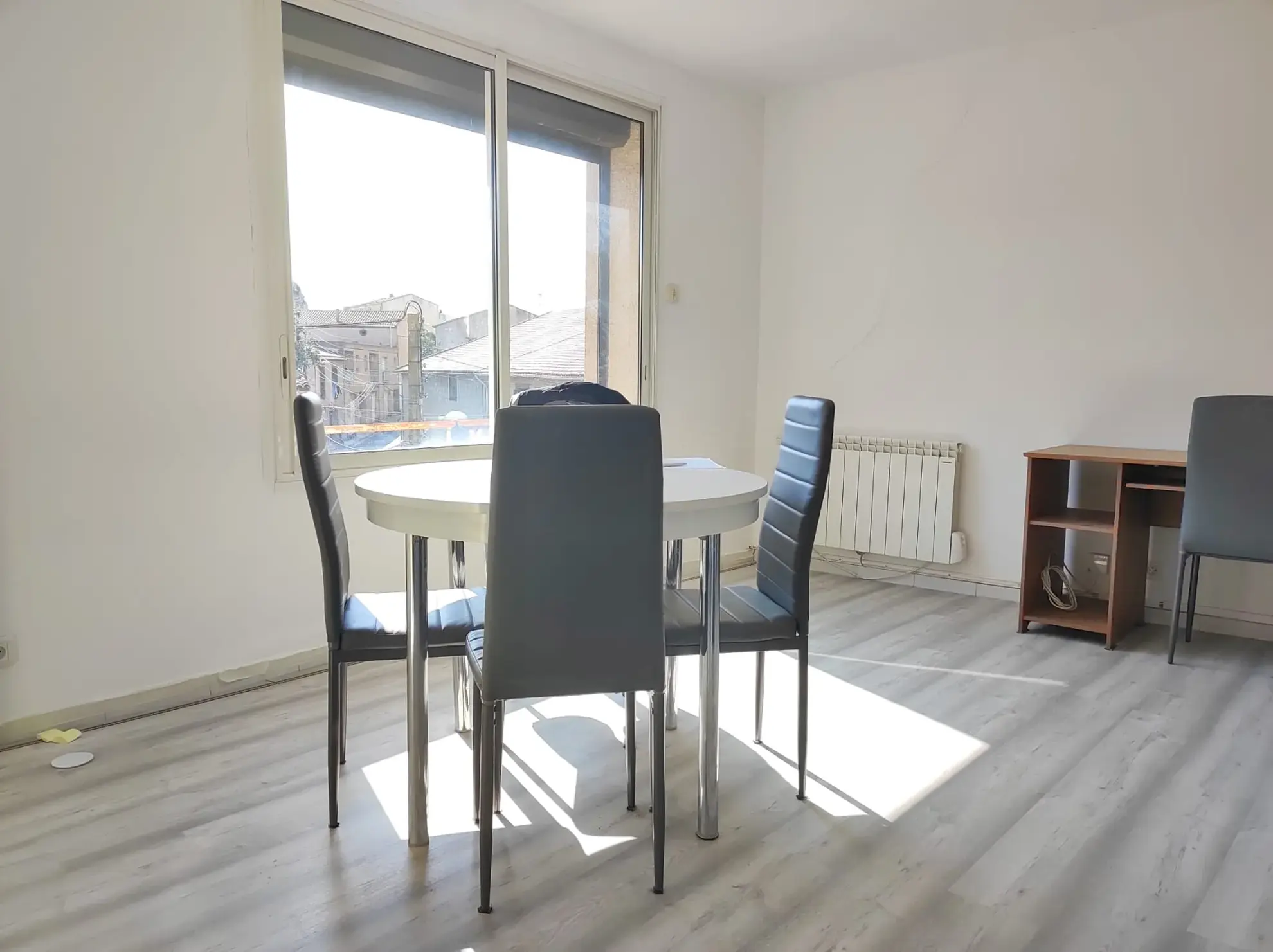 Appartement 3 pièces à vendre de 69,49 m² à Agde, proche commodités 