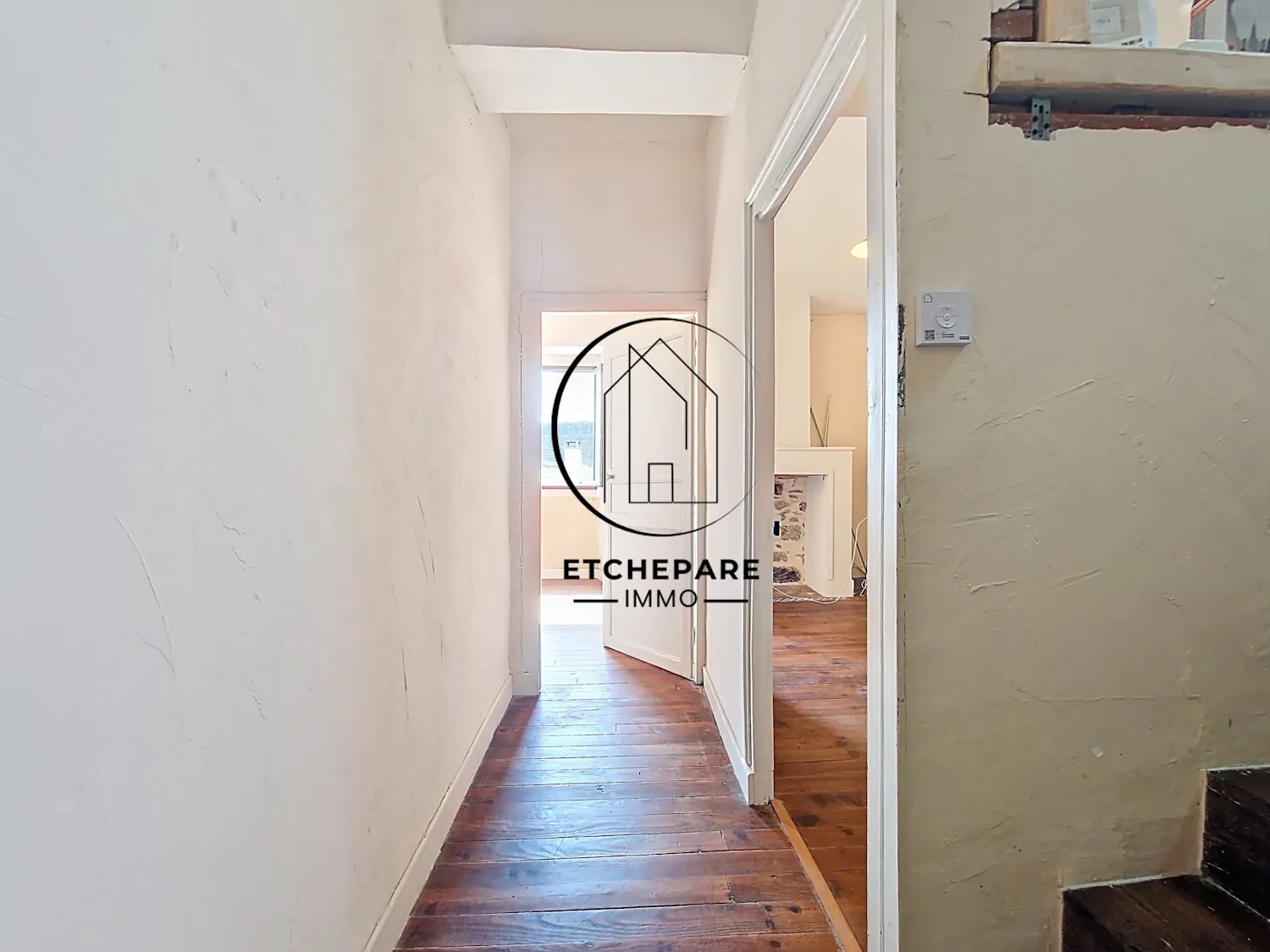 Charme et potentiel dans cette maison de ville à Mauléon-Licharre 