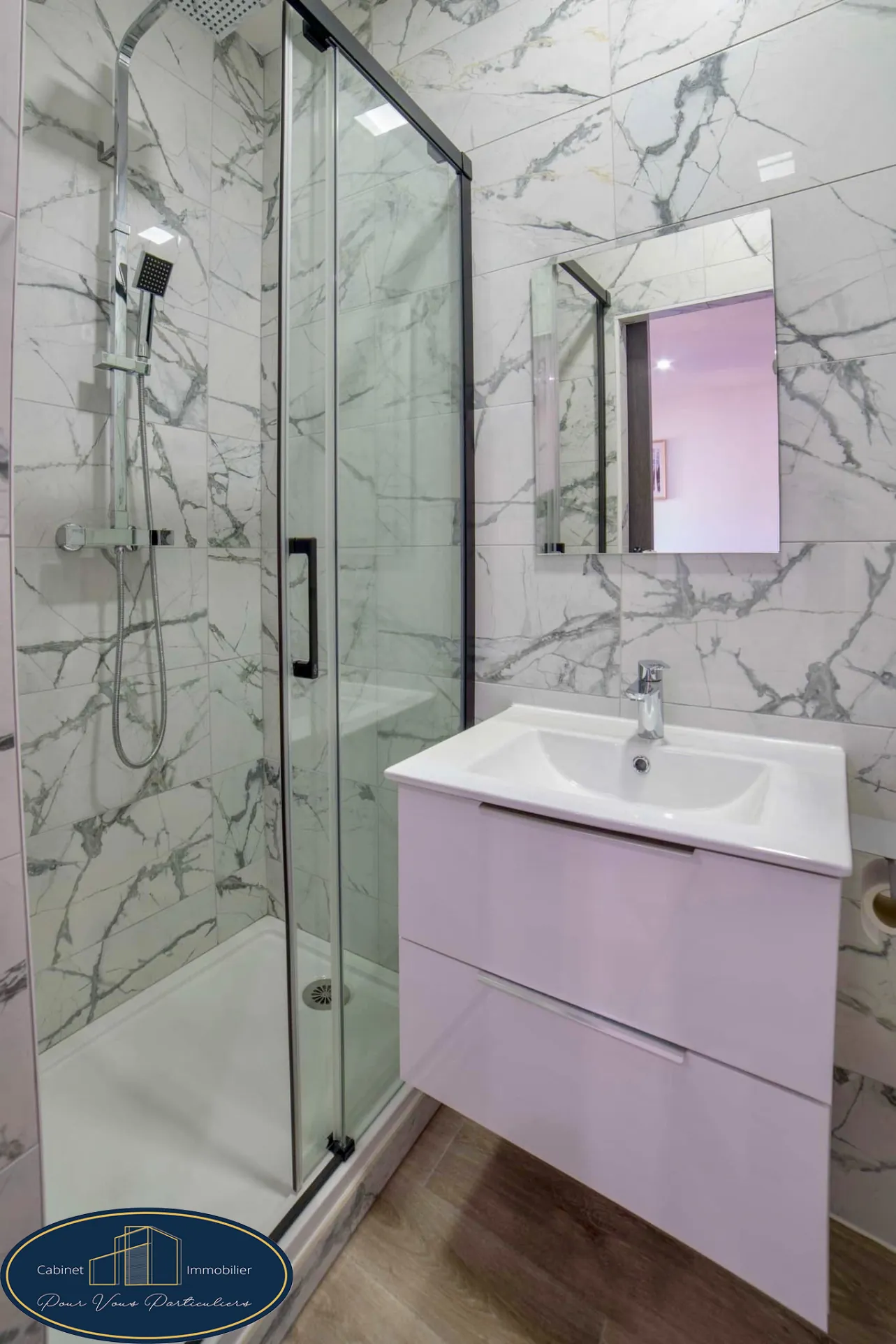 Immeuble à vendre de 5 lots à Trith-Saint-Léger, 300 m², emplacement stratégique 