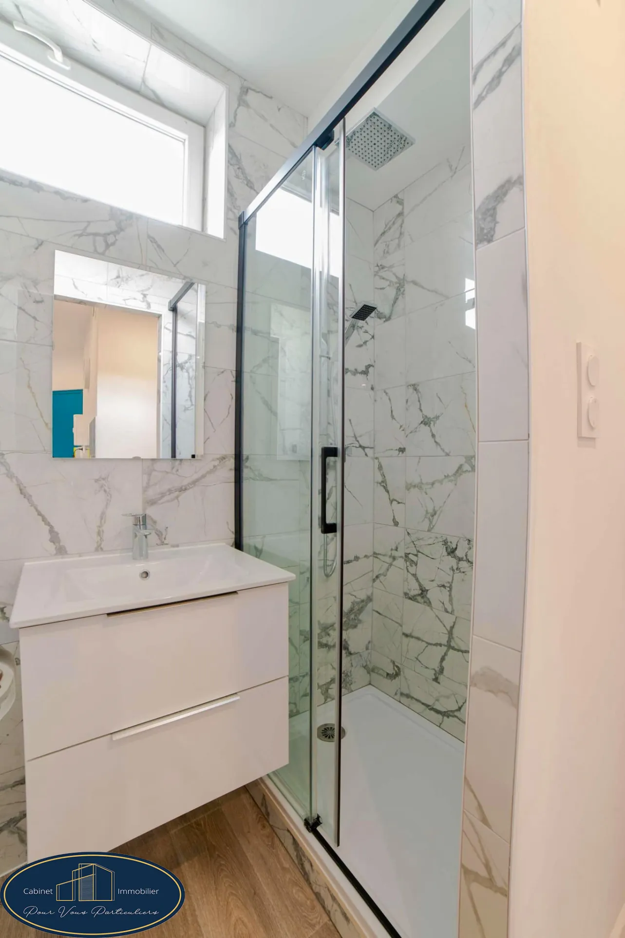 Immeuble à vendre de 5 lots à Trith-Saint-Léger, 300 m², emplacement stratégique 