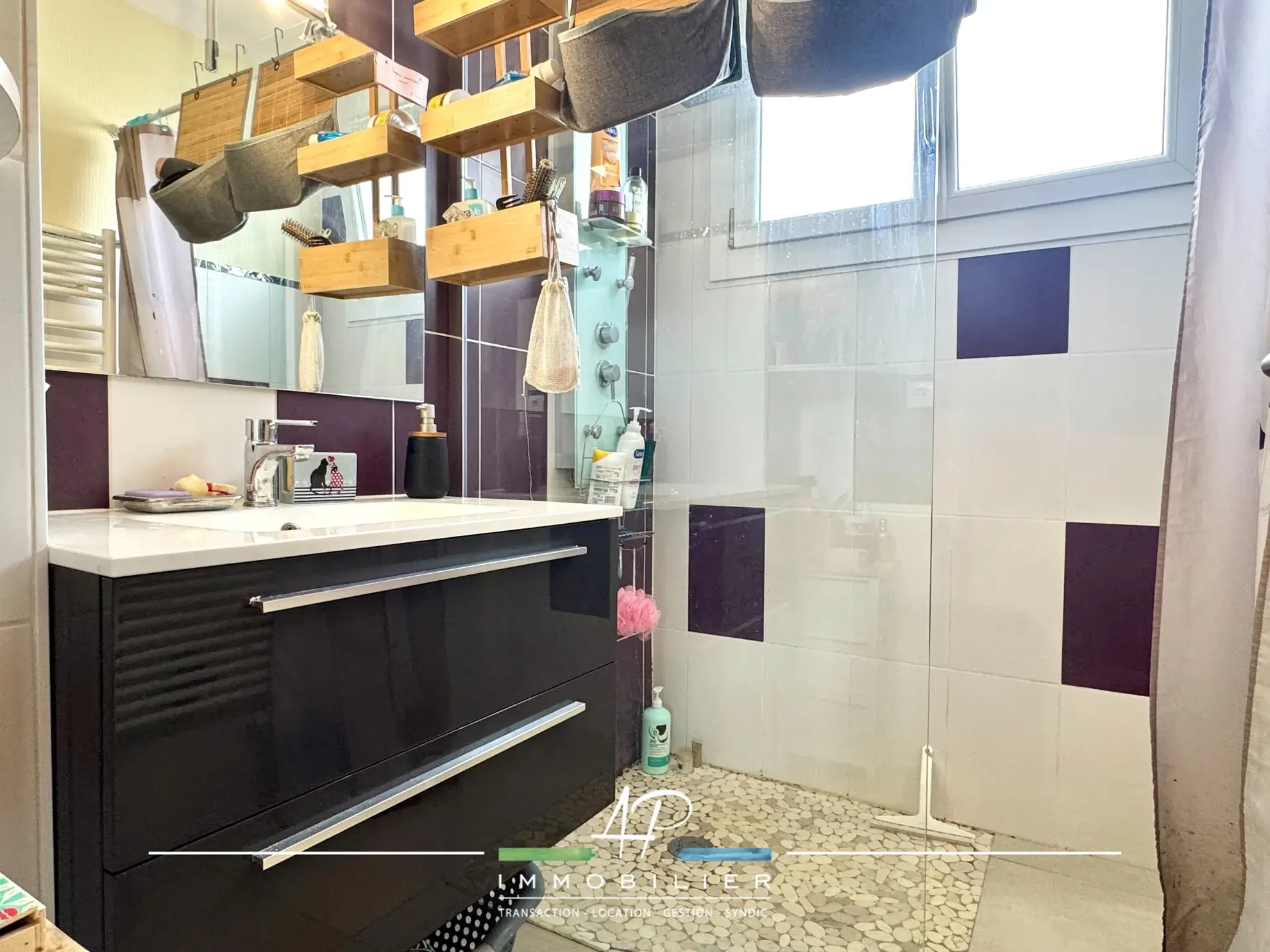 Maison individuelle à vendre à Belleneuve, 3 chambres, avec grand terrain 