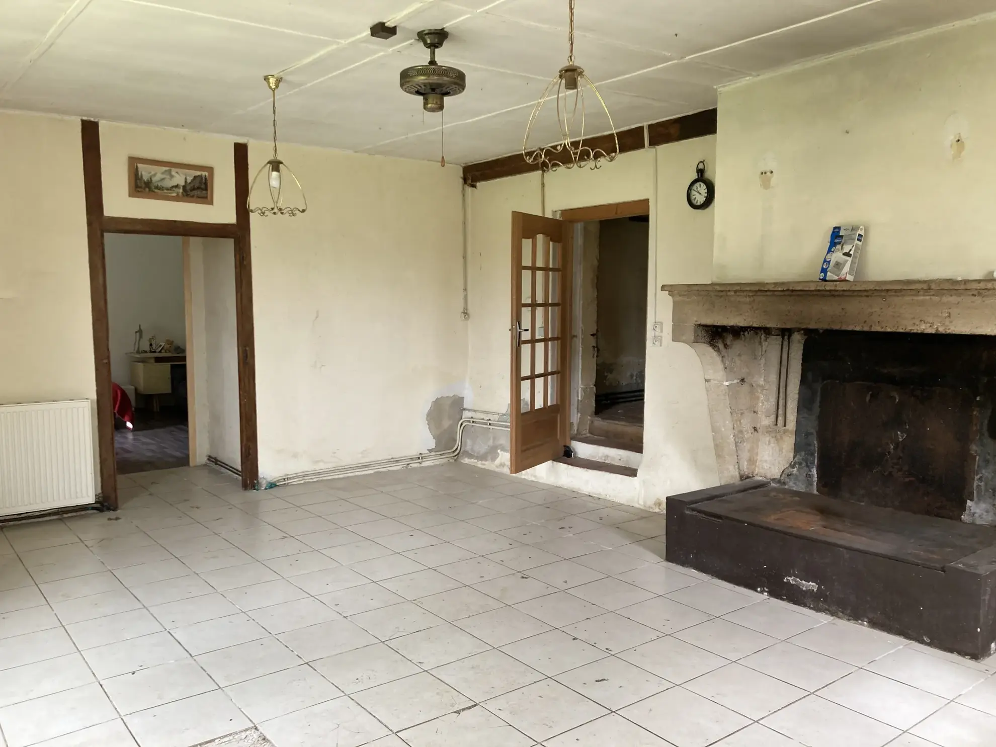 Maison en pierre à rénover à La Réole avec grand terrain et vue dégagée 