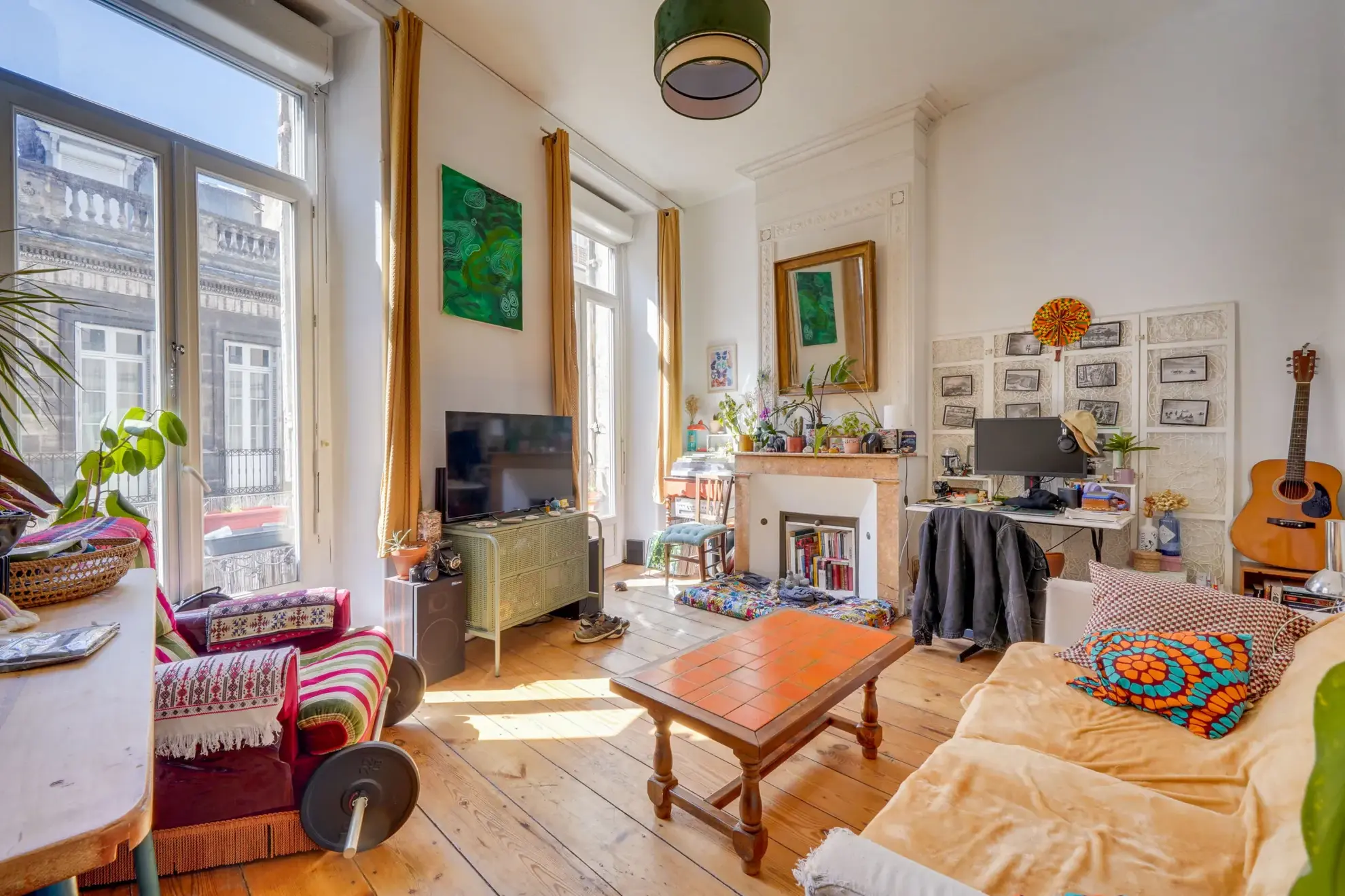 Appartement T2 à Bordeaux près de Gambetta avec cave et potentiel de rénovation