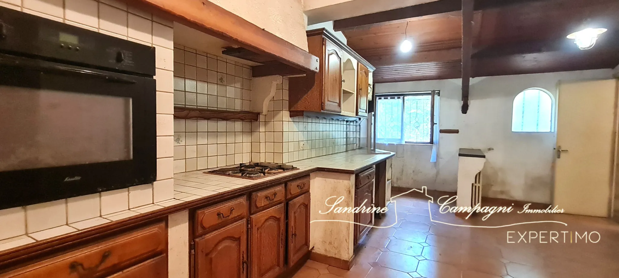 Villa T4 à rénover avec parcelle piscinable à Montfavet, proche commodités 