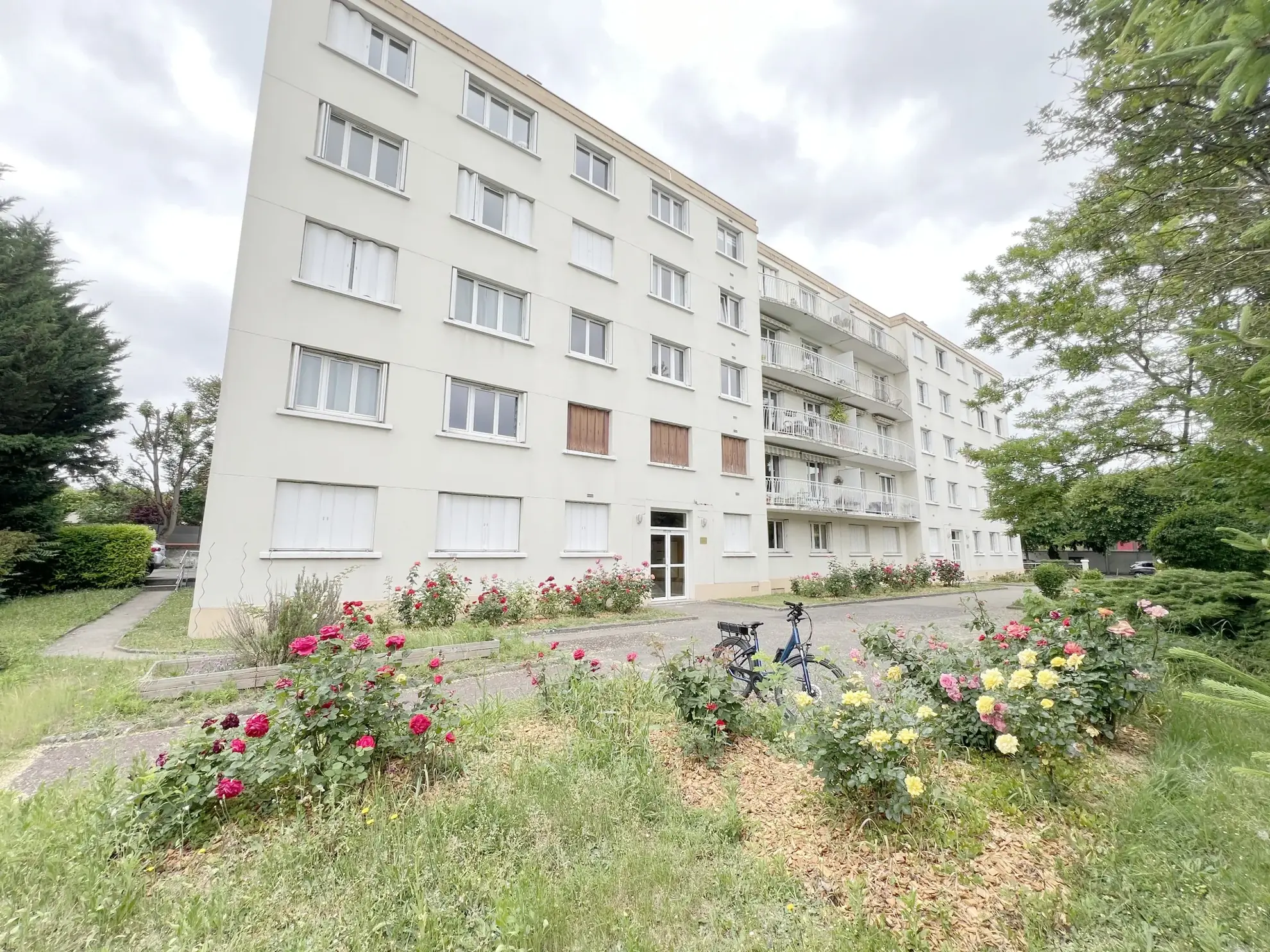 Appartement 2 pièces avec parking et cave à Saint-Maur-des-Fossés La Pie 