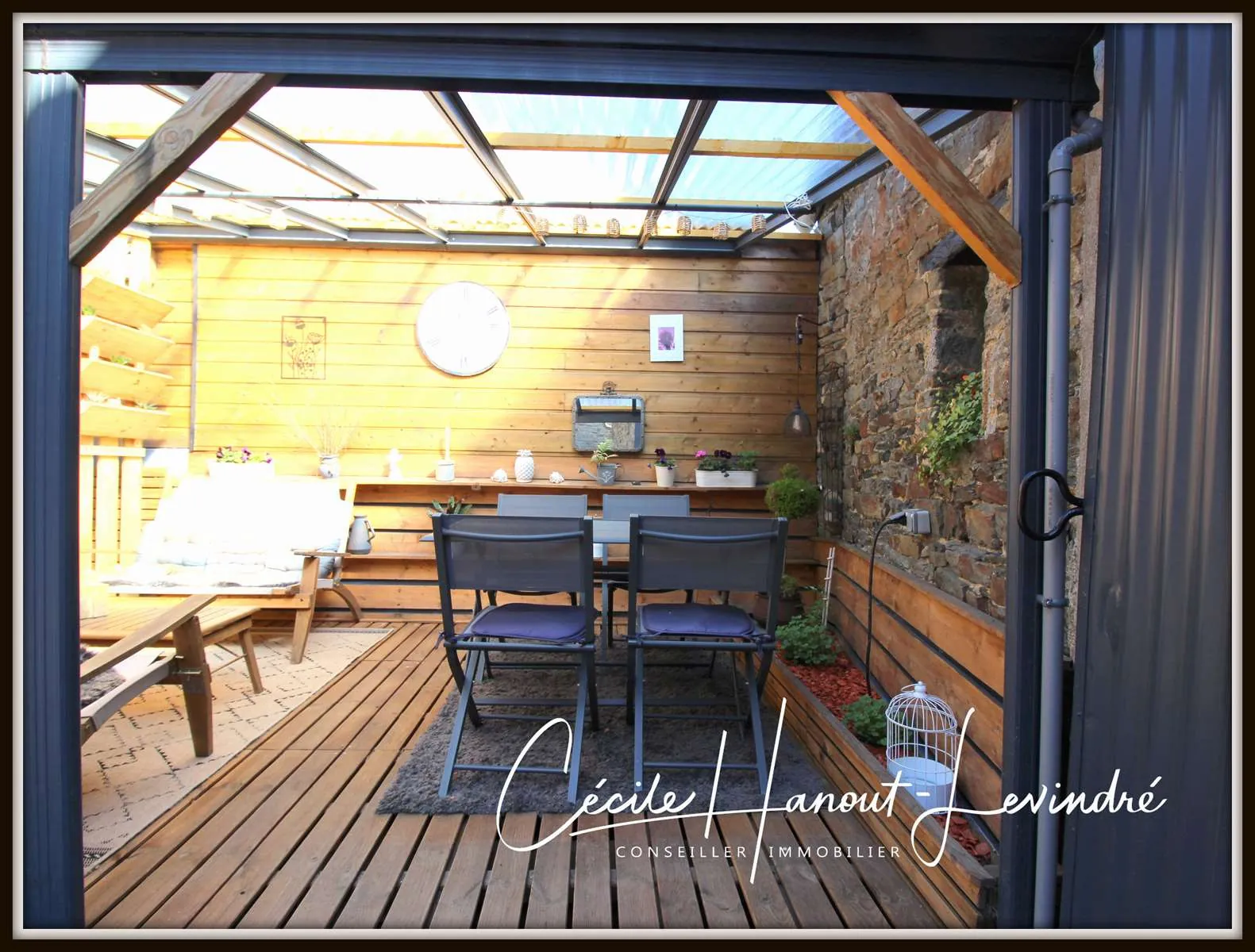 Maison en pierre de 100 m² avec dépendance à Pleine-Fougères proche Mont-Saint-Michel 