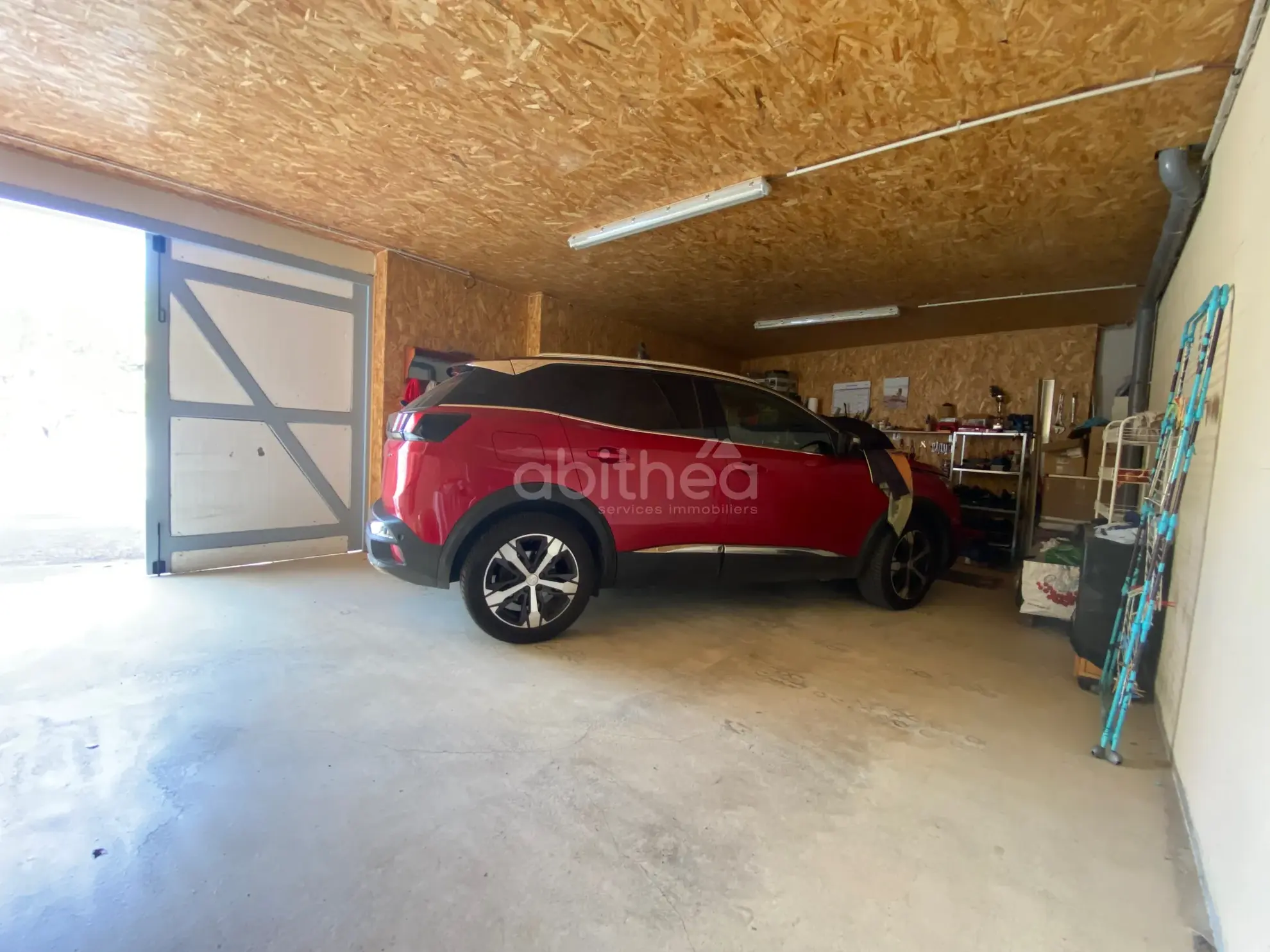 Maison de campagne rénovée de 190 m² à Roussines, proche Montbron 