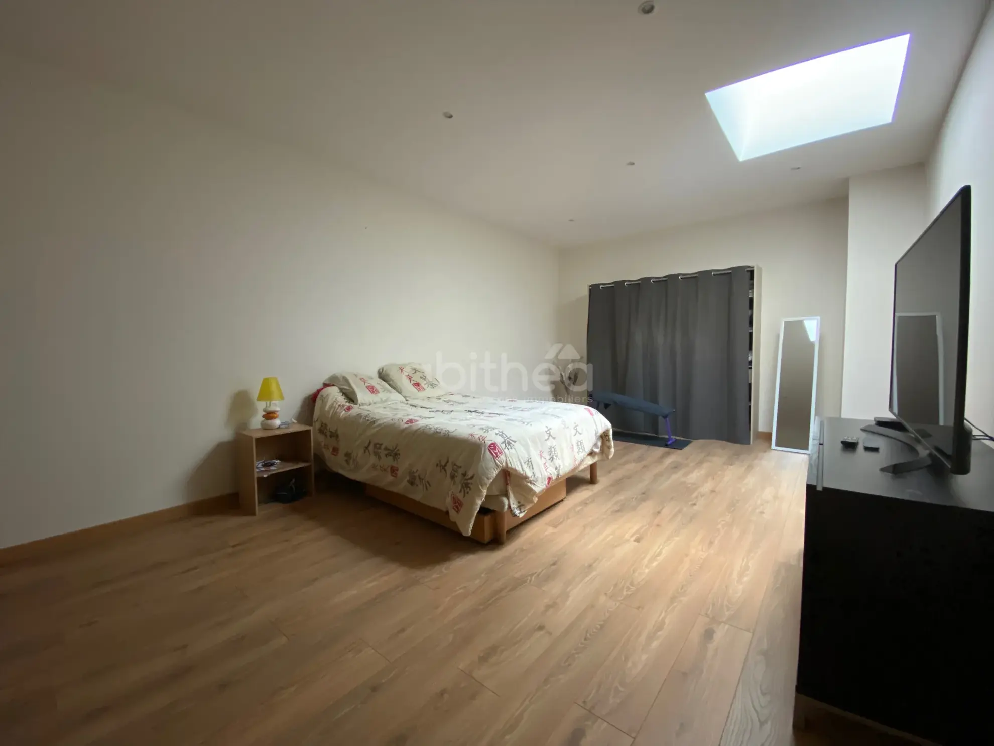 Maison de campagne rénovée de 190 m² à Roussines, proche Montbron 