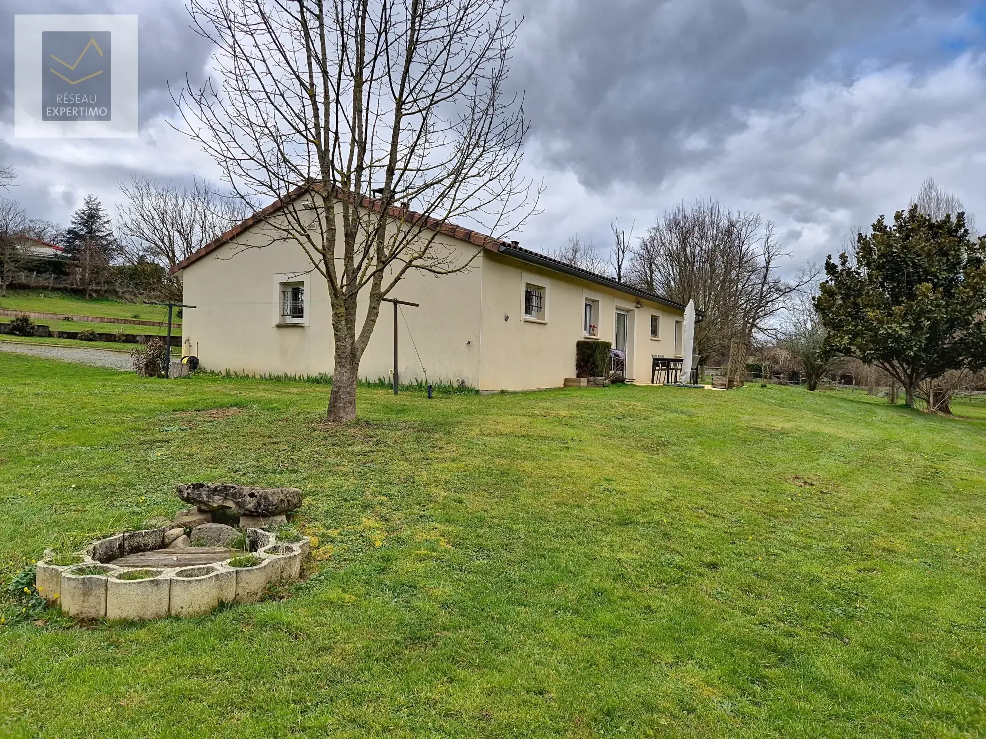 Très belle maison de plain-pied avec grand terrain près de Blagnac 