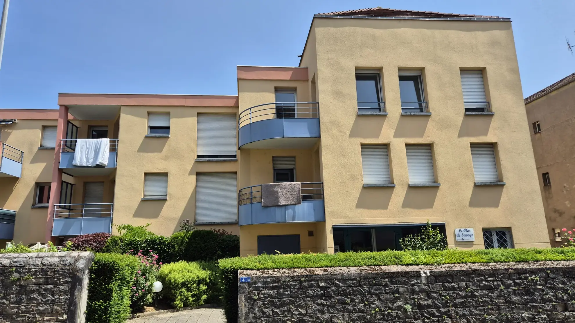 Studio à vendre à Besançon - Investissement sécurisé avec parking 