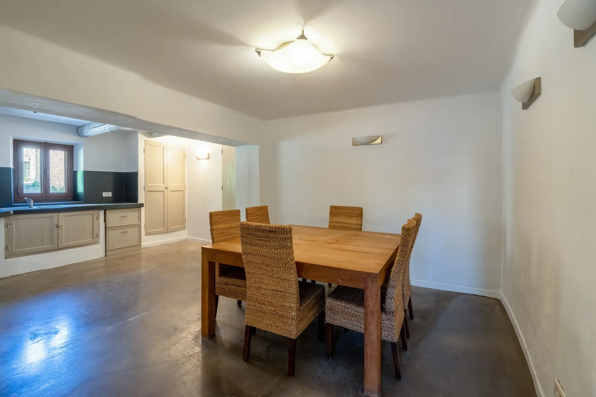 Maison de village avec remise et garage à Roussillon, Luberon 