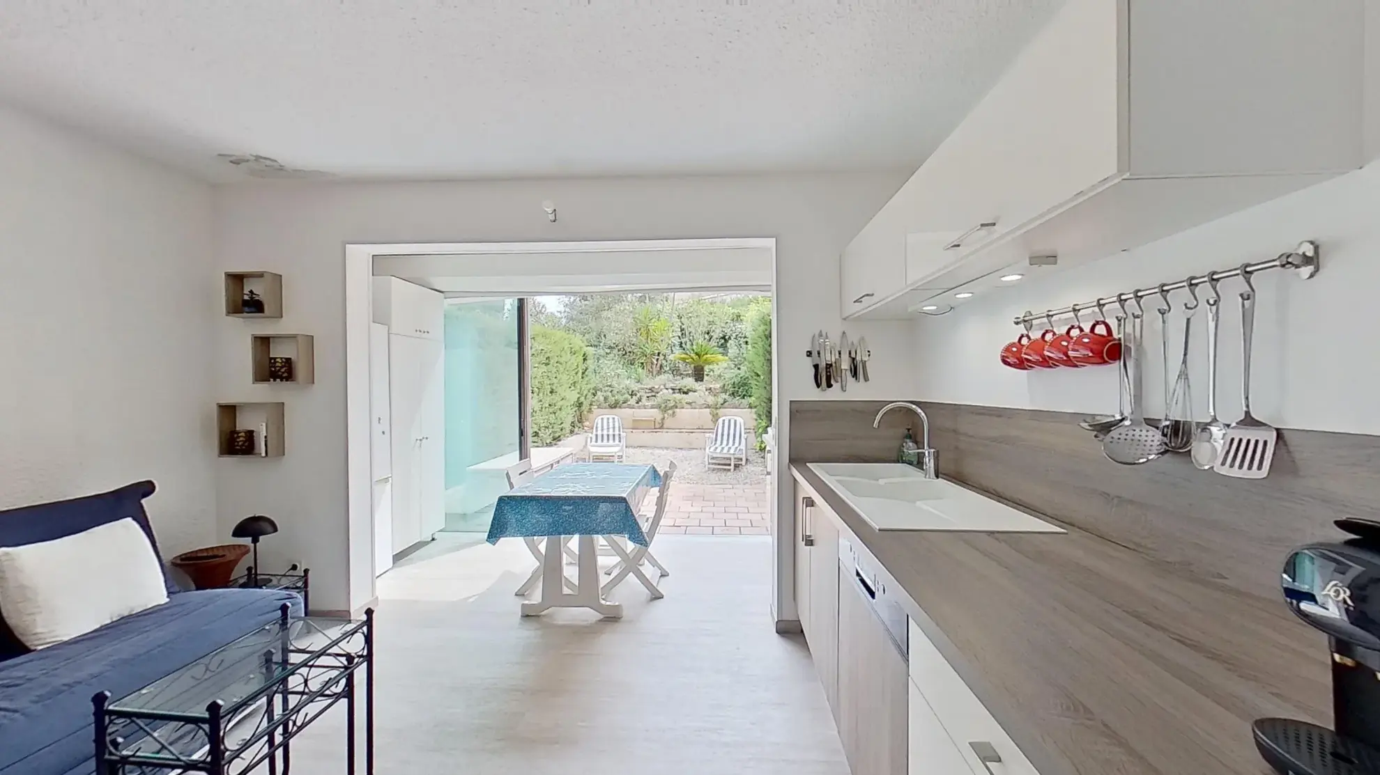 Terrain constructible de 1731 m² avec vue sur la Montagne Bourbonnaise à Saint-Pourcain-sur-Sioule 