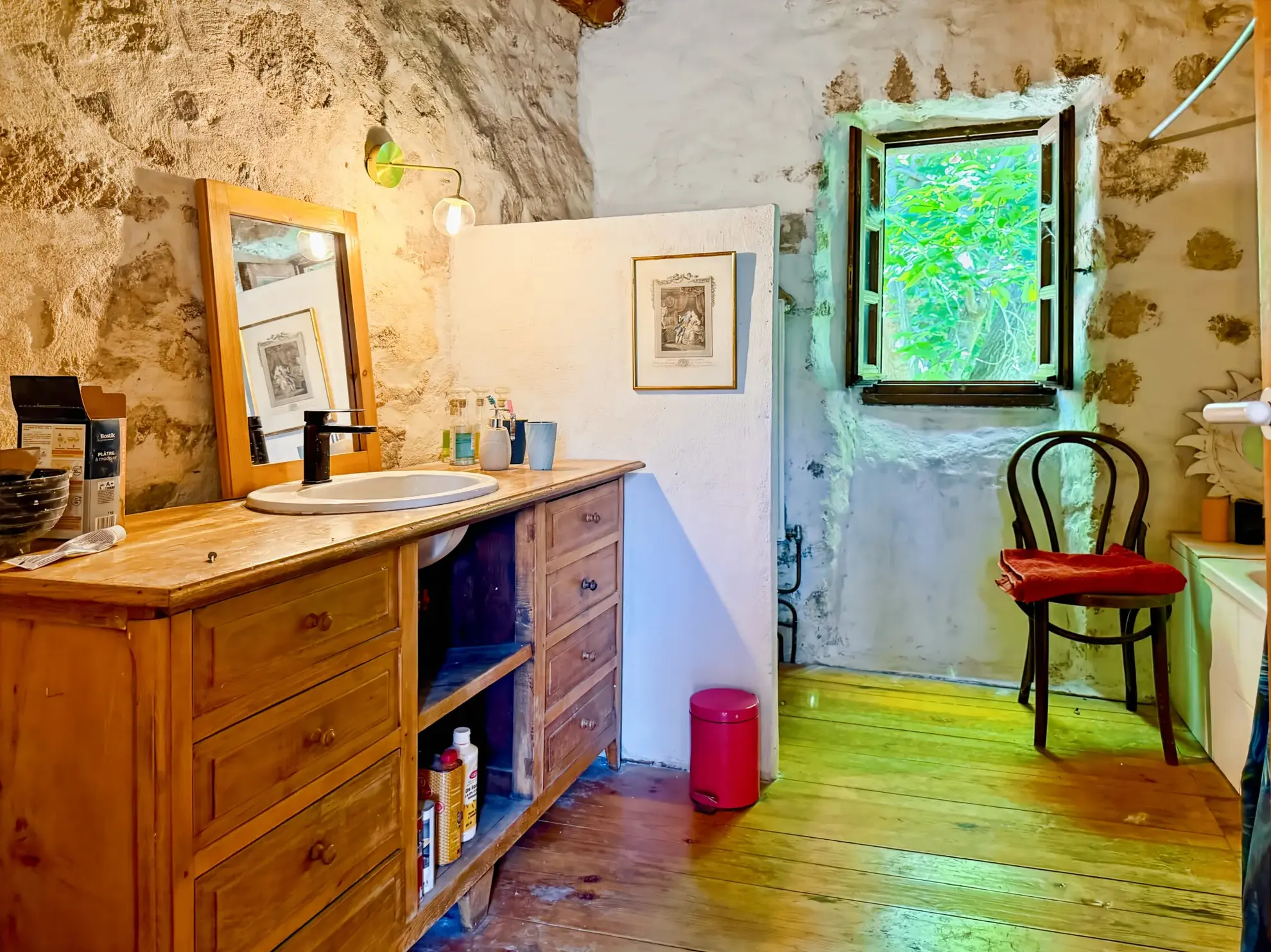 Charmante maison en pierre avec terrasse et jardin à Lentillères, Ardèche 