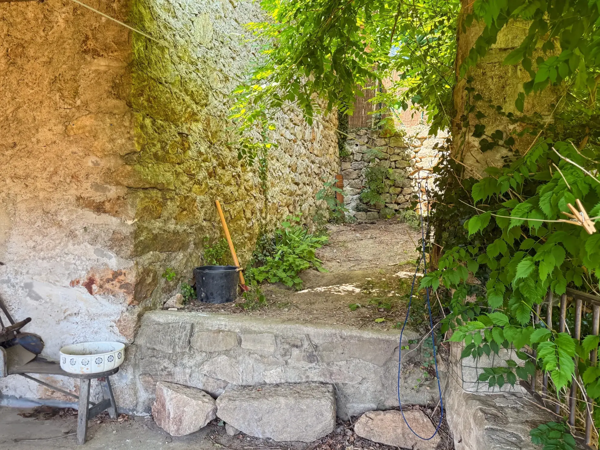 Charmante maison en pierre avec terrasse et jardin à Lentillères, Ardèche 