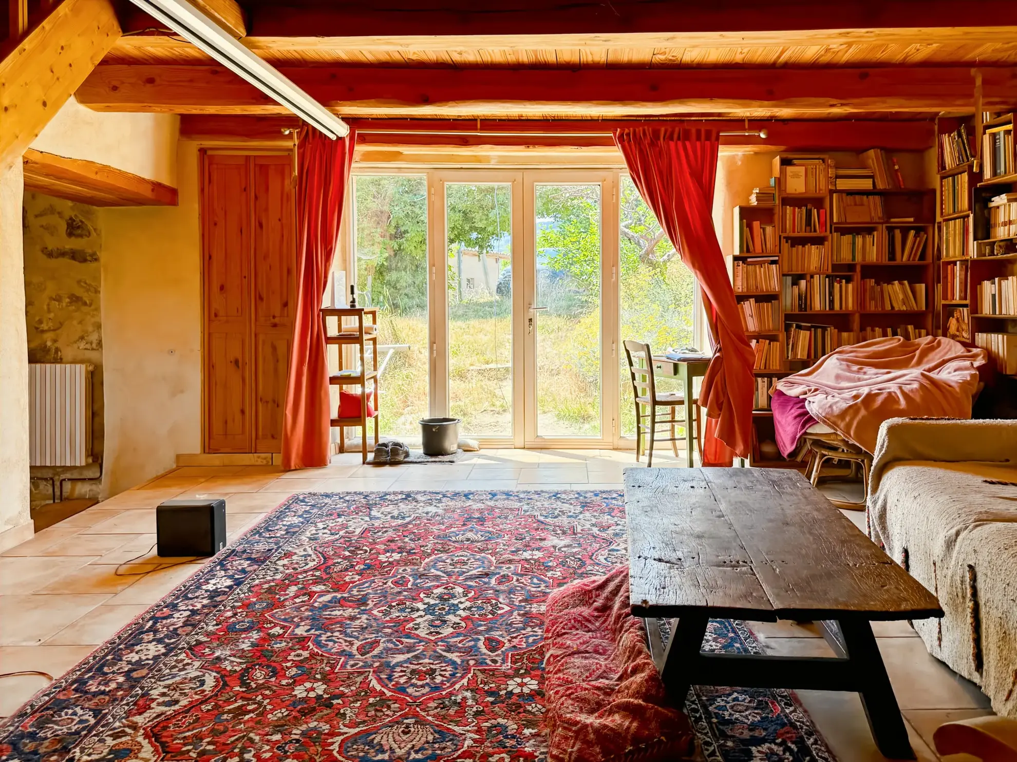 Charmante maison en pierre avec terrasse et jardin à Lentillères, Ardèche 