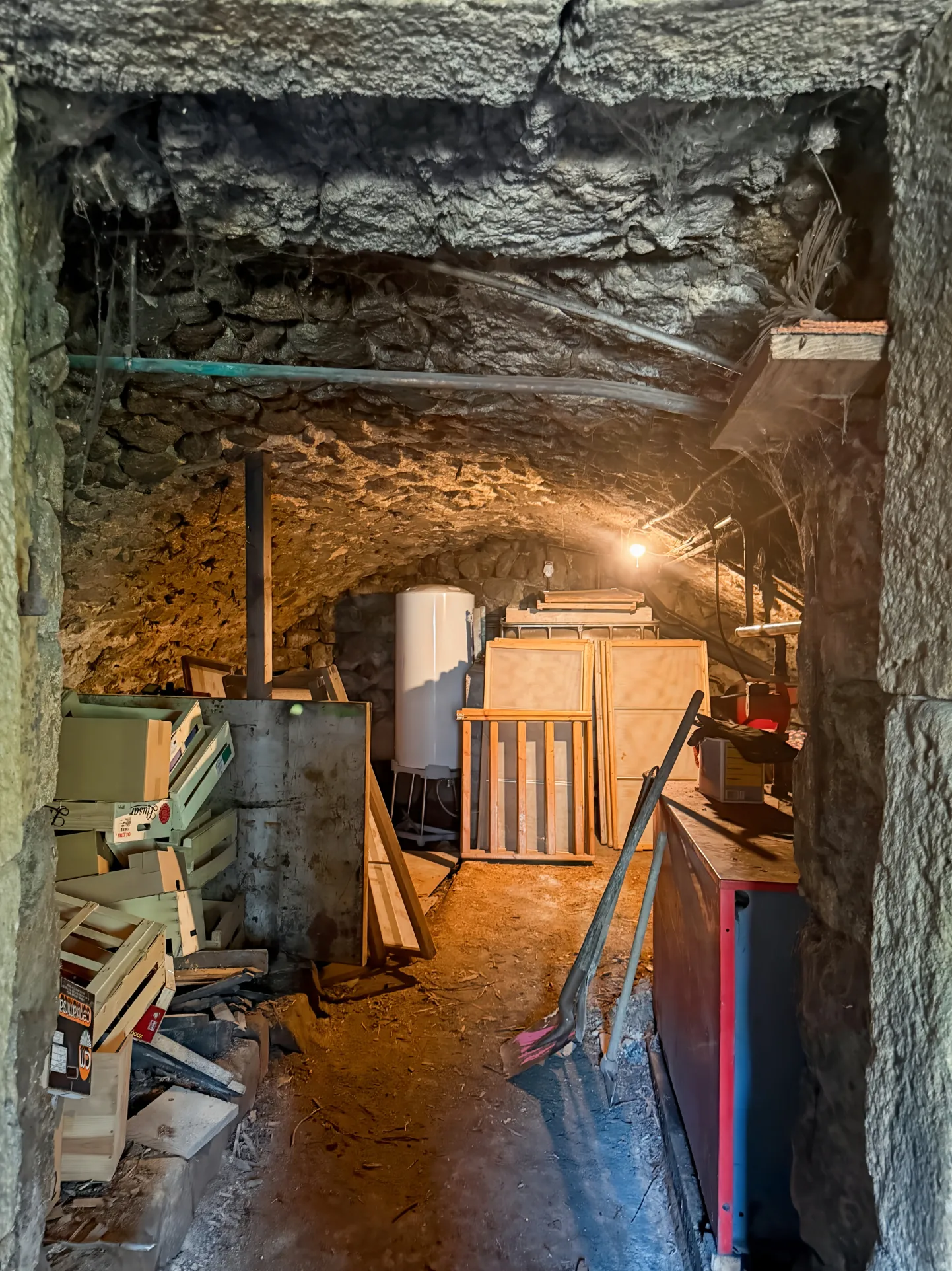 Charmante maison en pierre avec terrasse et jardin à Lentillères, Ardèche 