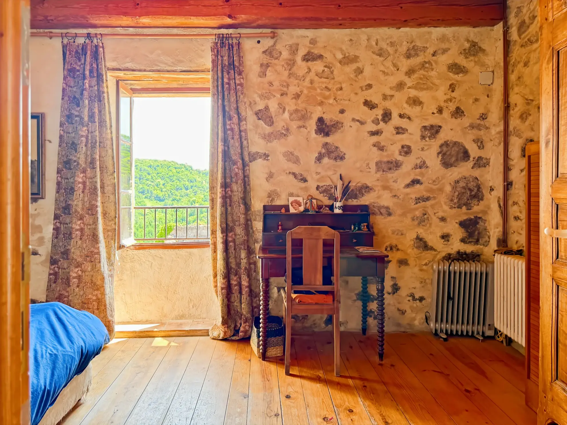 Charmante maison en pierre avec terrasse et jardin à Lentillères, Ardèche 