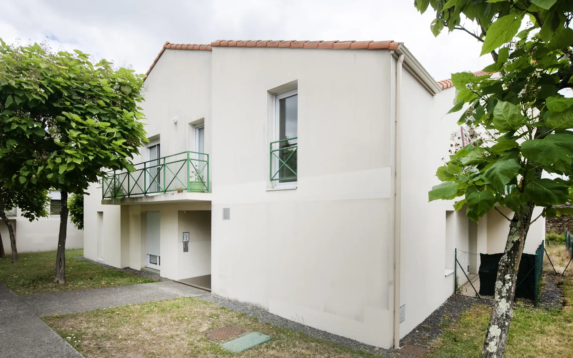 Bel appartement T2 avec balcon et stationnement à Bouguenais près de Nantes 