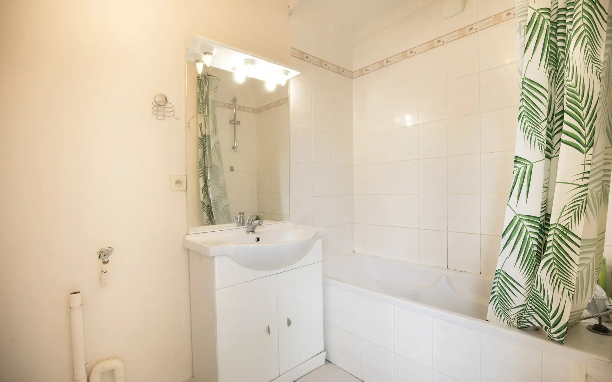 Bel appartement T2 avec balcon et stationnement à Bouguenais près de Nantes 