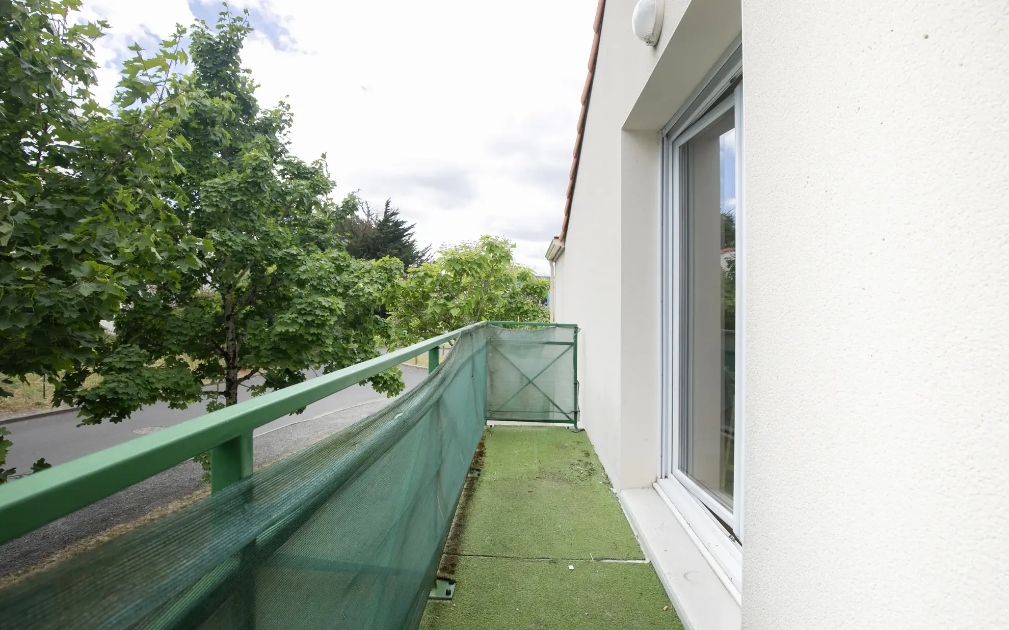 Bel appartement T2 avec balcon et stationnement à Bouguenais près de Nantes 